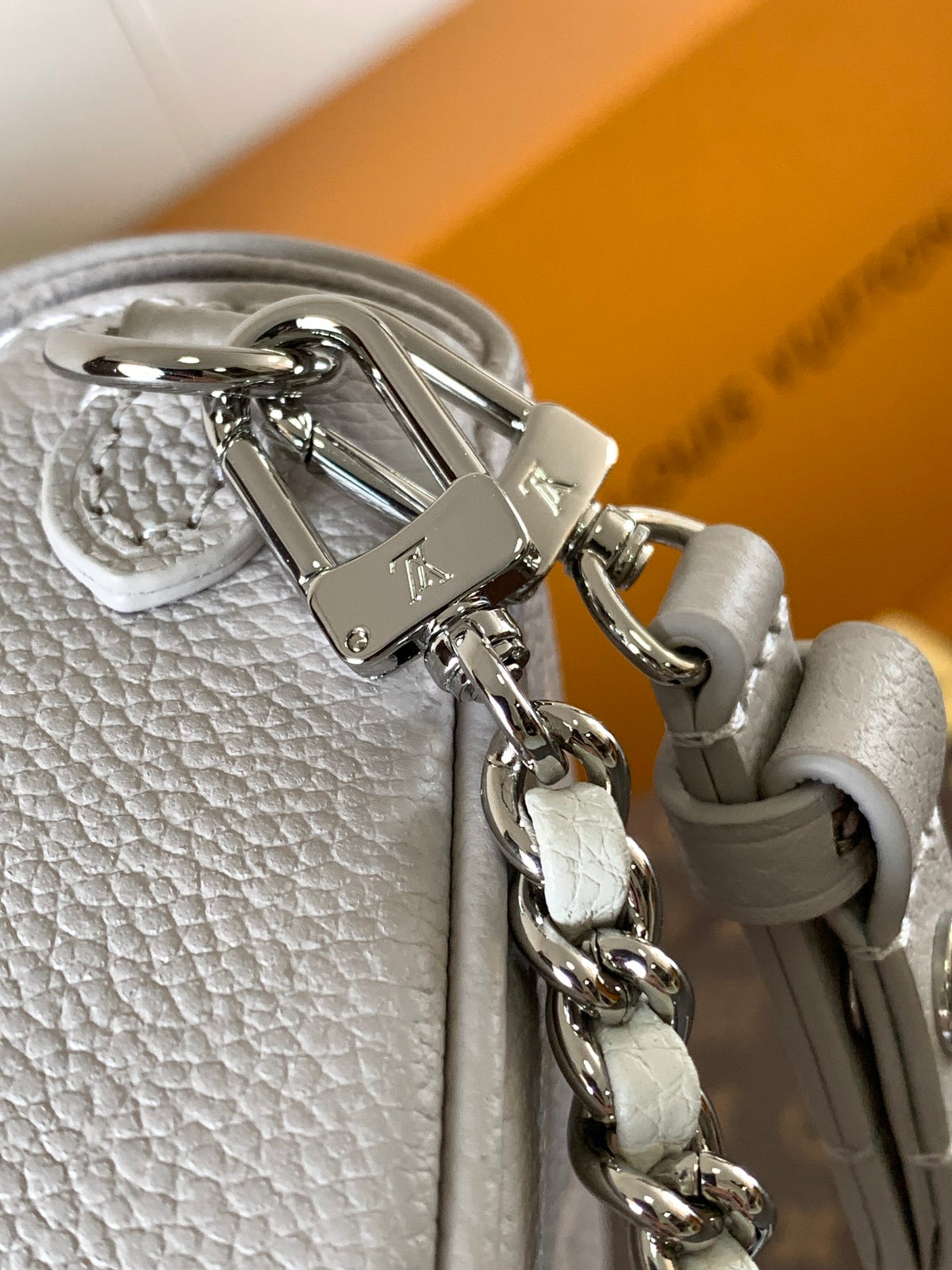 Top-tier Authentic-Grade Quality handbag Size: 12 x 4.3 x 23.5 cm