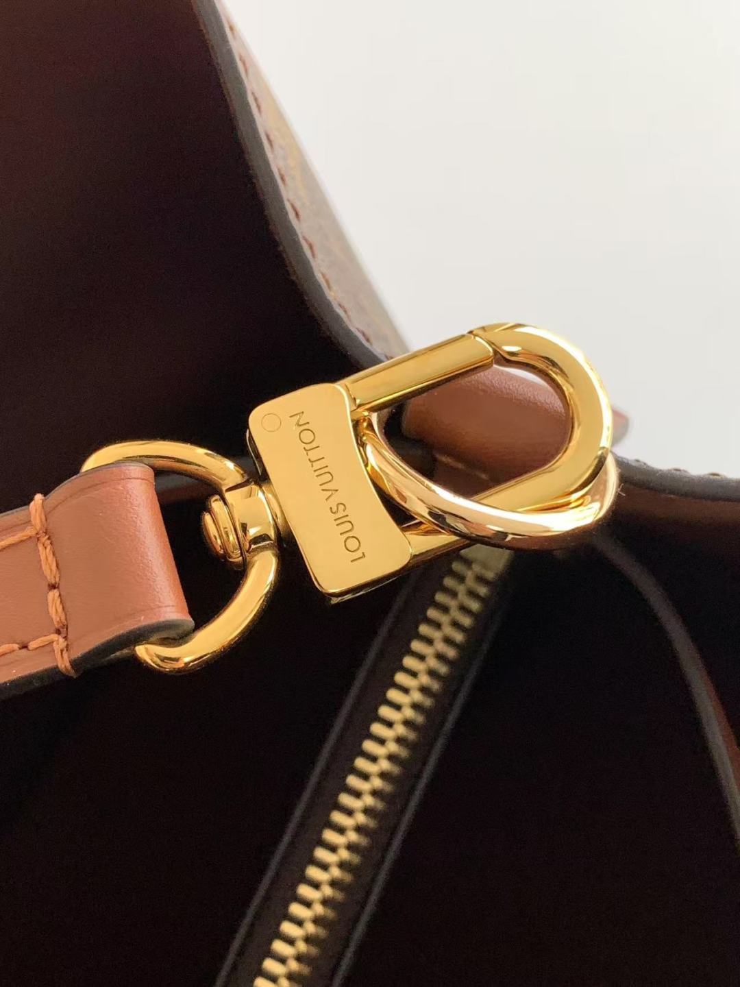 Top-tier Authentic-Grade Quality handbag Size: 26.0 x 26.0 x 17.5 cm
