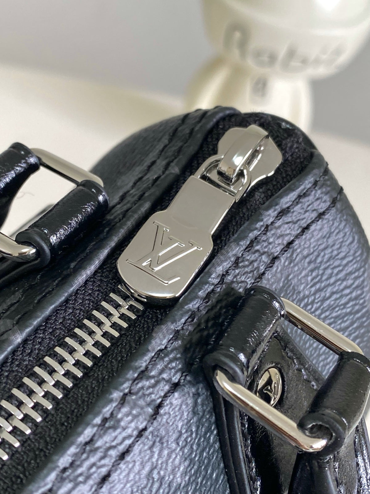 Top-tier Authentic-Grade Quality handbag Size: 10 x 7.5 x 16 cm