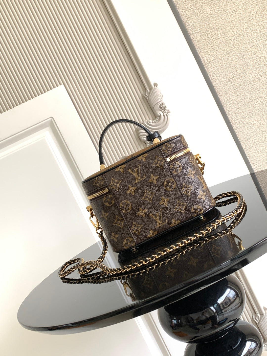 Top-tier Authentic-Grade Quality handbag Size: 𝟏𝟗.𝟎 𝐱 𝟏𝟏.𝟎 𝐱 𝟏𝟑.𝟎 cm
