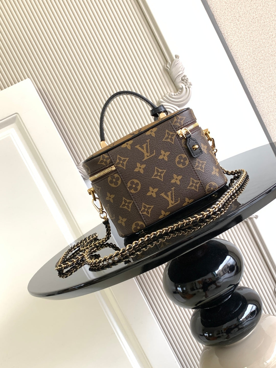 Top-tier Authentic-Grade Quality handbag Size: 𝟏𝟗.𝟎 𝐱 𝟏𝟏.𝟎 𝐱 𝟏𝟑.𝟎 cm