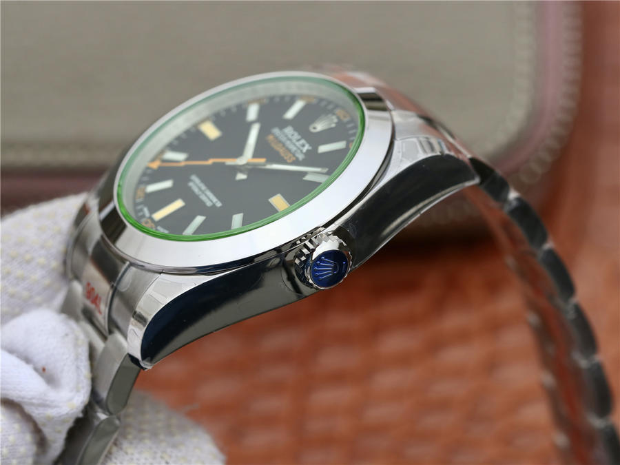 Replica Automatic Watch for Men 40mm MILGAUSS Black Dial