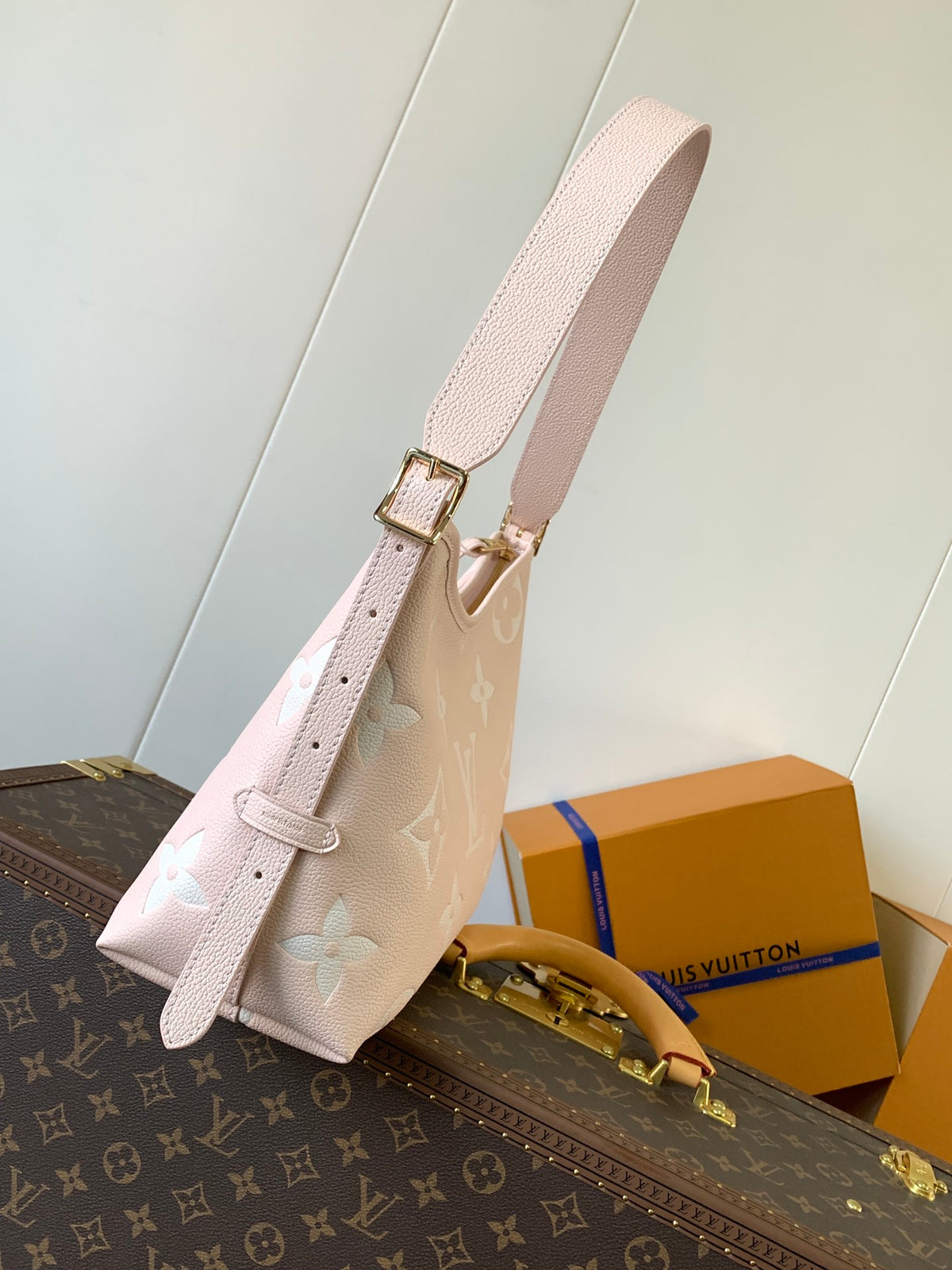 Top-tier Authentic-Grade Quality handbag Size: 24 x 12 x 29.5 cm