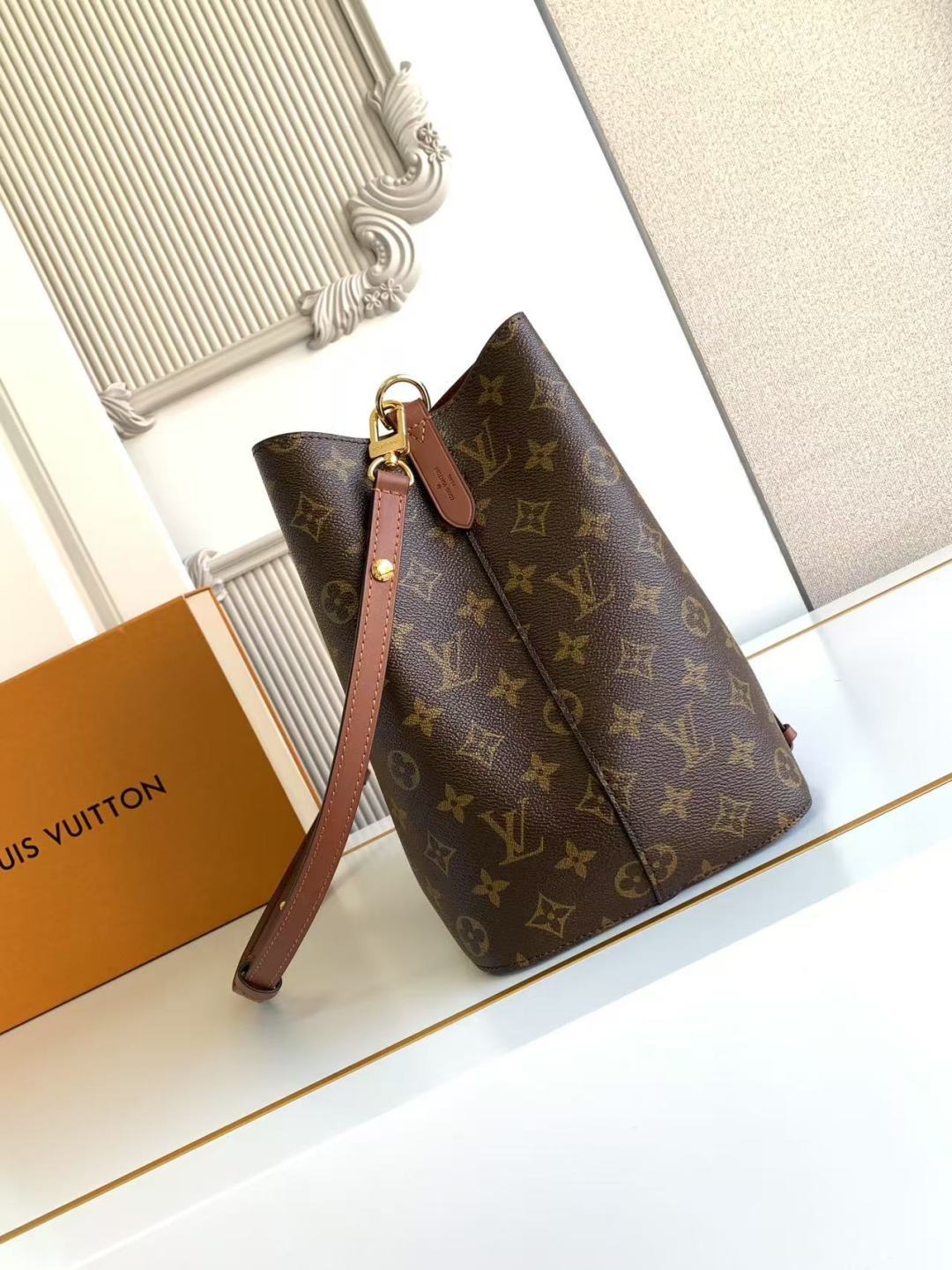 Top-tier Authentic-Grade Quality handbag Size: 26.0 x 26.0 x 17.5 cm