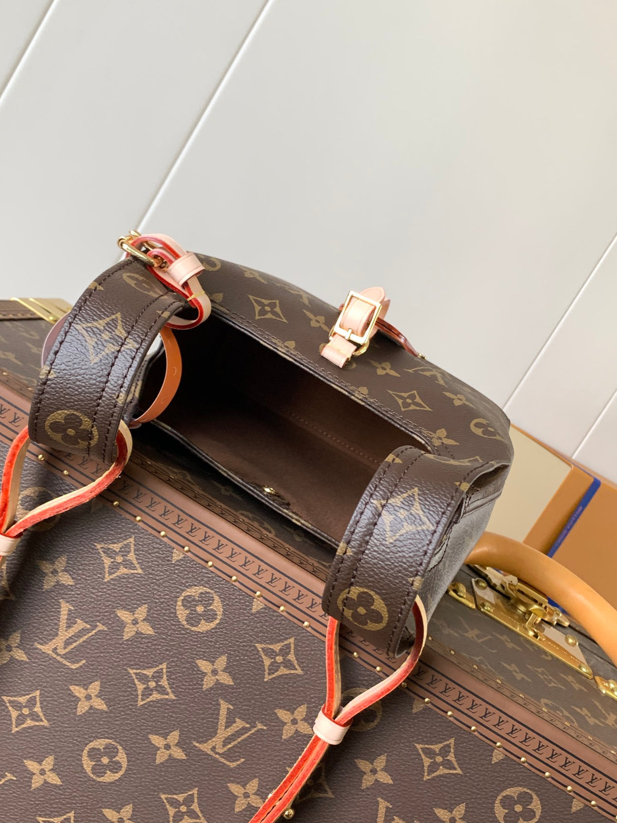 Top-tier Authentic-Grade Quality handbag Size: 17.0 x 17.0 x 7.0 CM