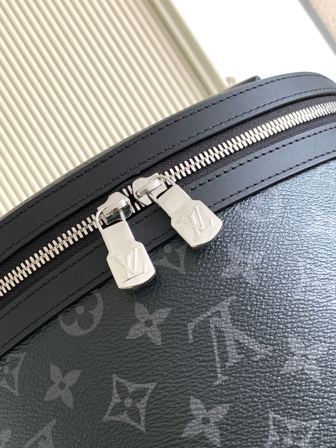 Top-tier Authentic-Grade Quality Black handbag Size: 𝟐𝟗.𝟎 𝐱 𝟑𝟖.𝟎 𝐱 𝟐𝟎.𝟎 cm