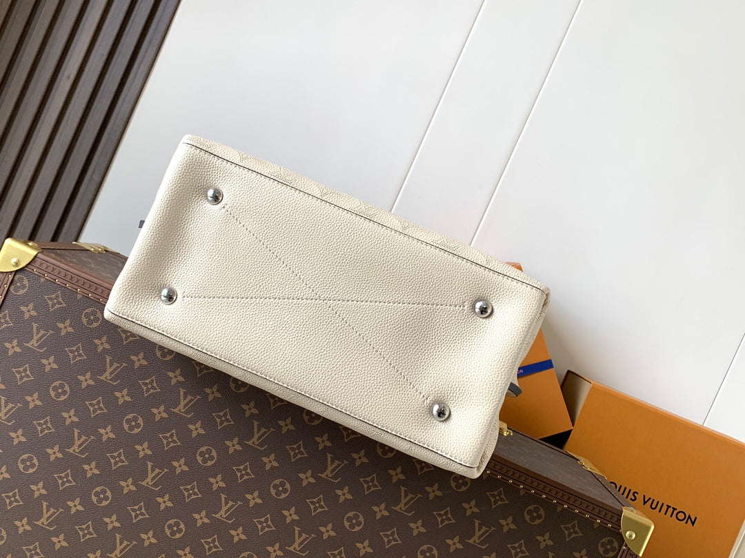 Top-tier Authentic-Grade Quality Sac Carmel Bag M53188 Off-White Size:40 x 17 x 35 cm