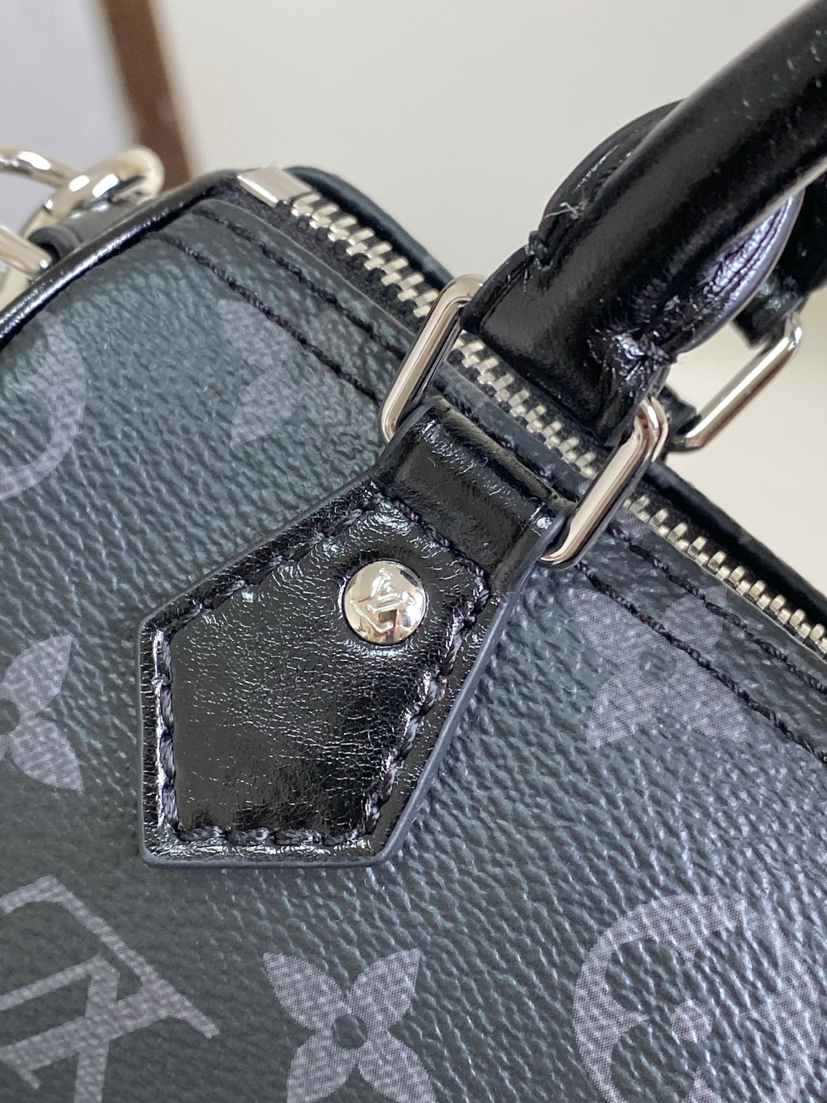 Top-tier Authentic-Grade Quality handbag Size: 10 x 7.5 x 16 cm