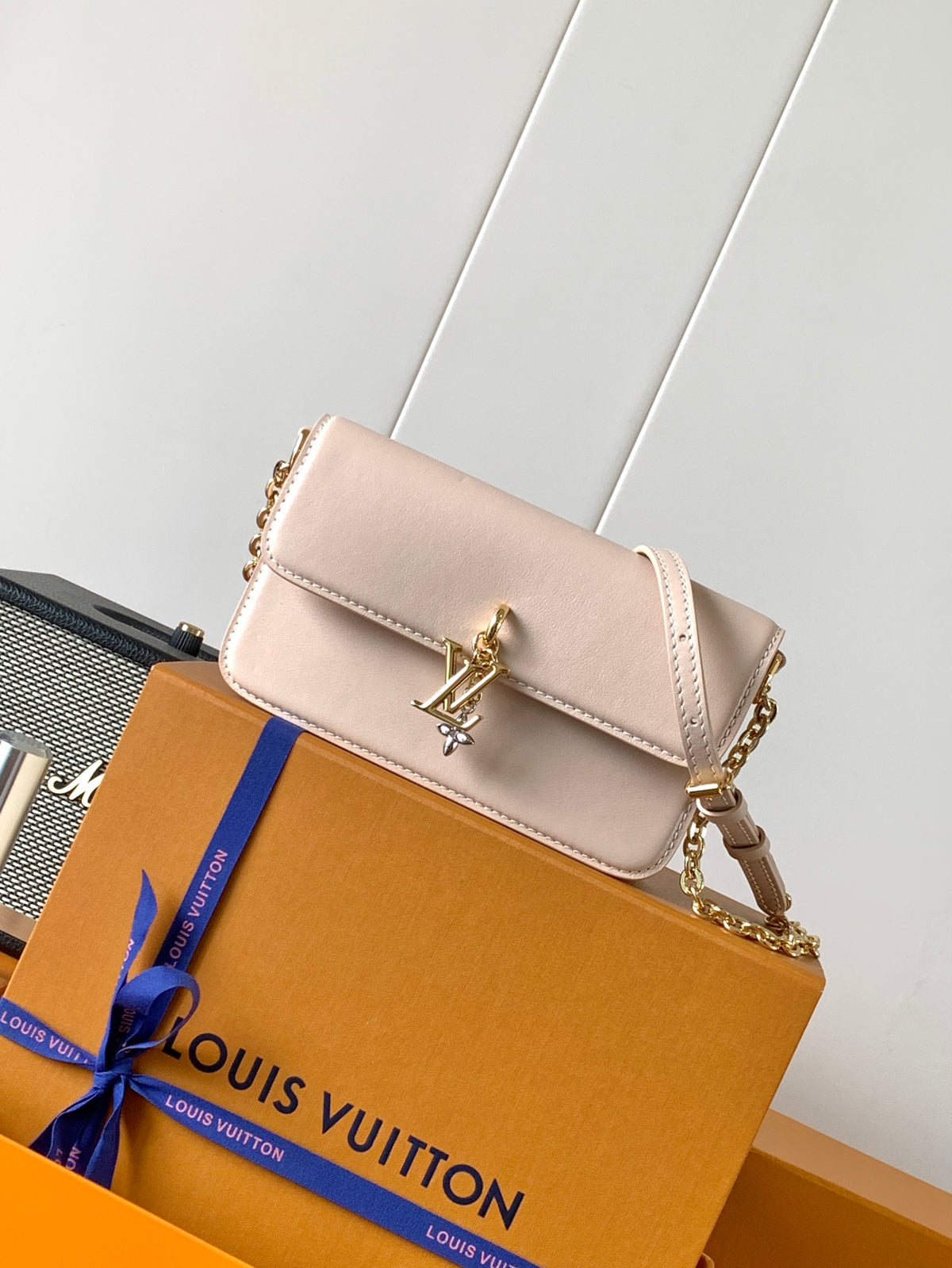Top-tier Authentic-Grade Quality handbag Size: 11.5 x 4 x 20 cm