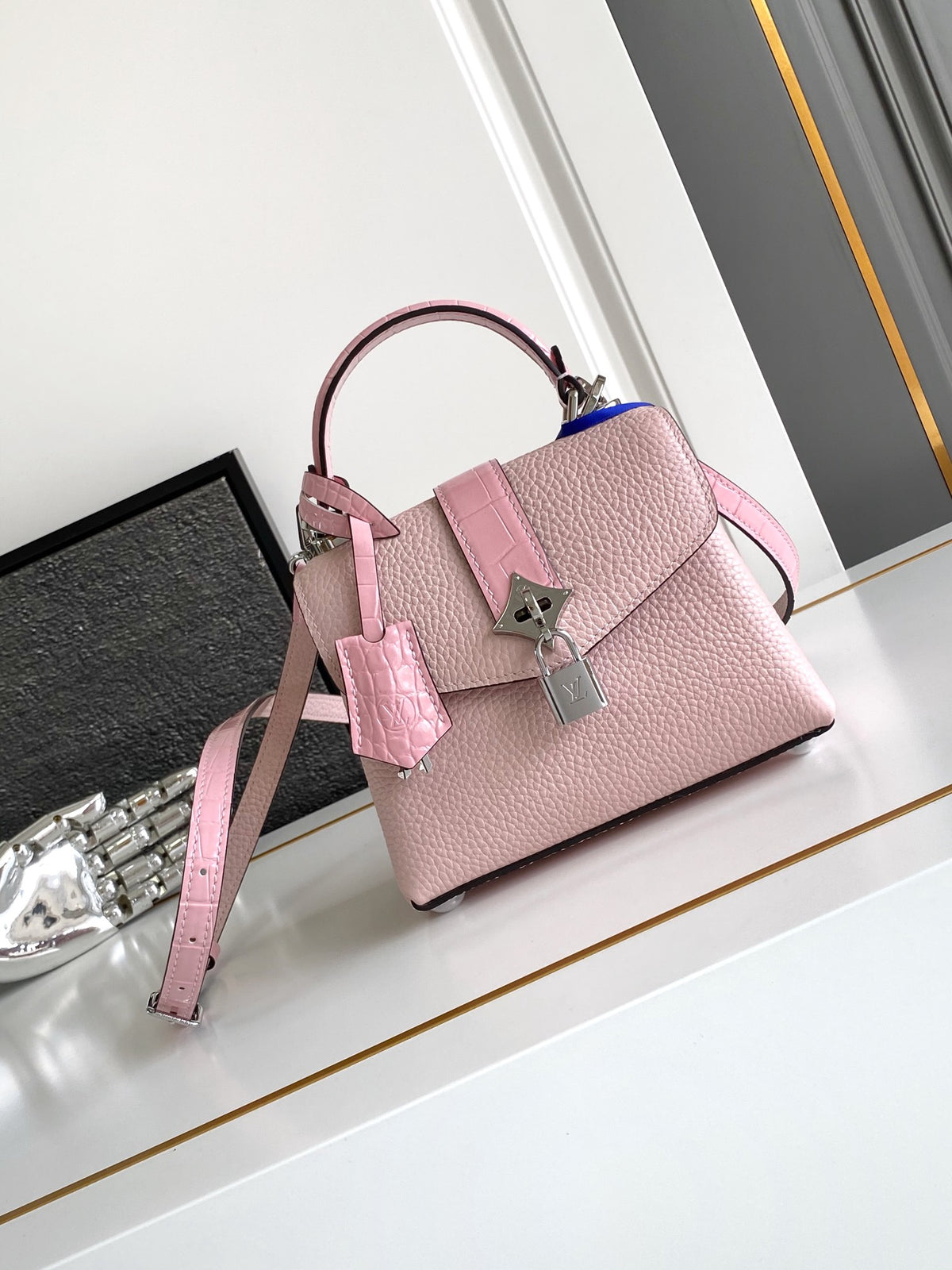 Top-tier Authentic-Grade Quality handbag Size:19×15×9cm