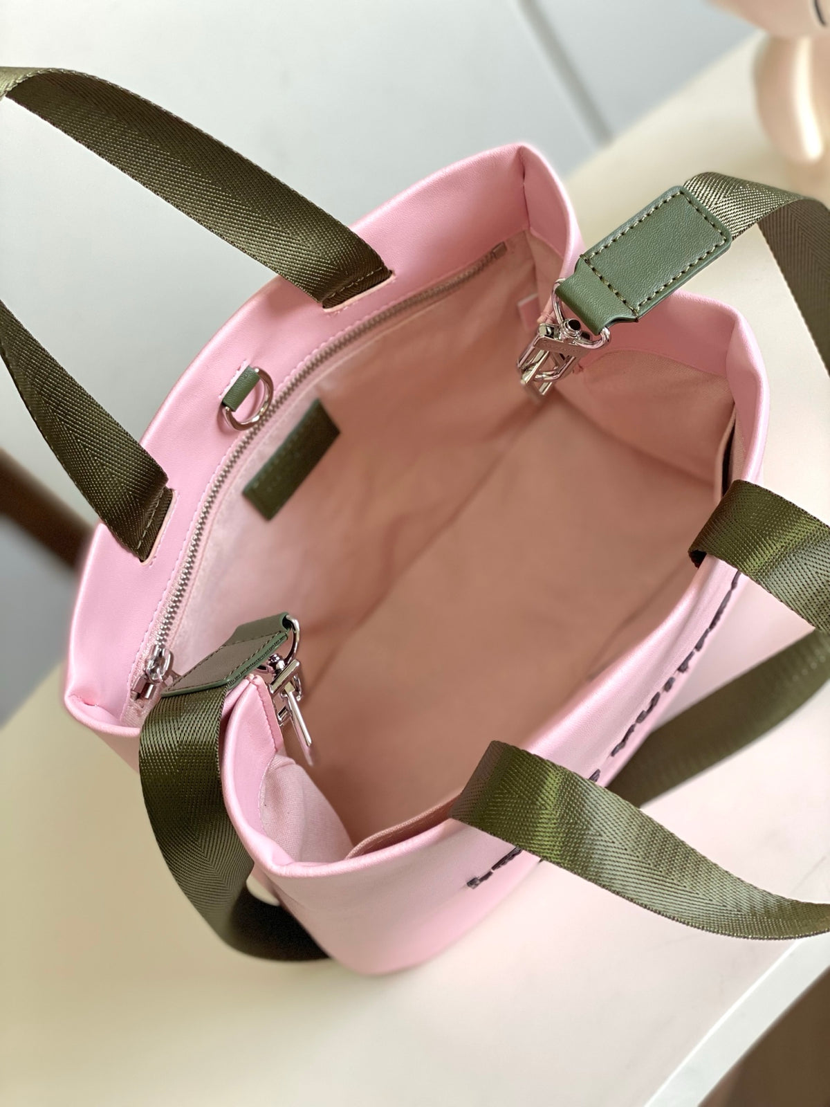 Top-tier Authentic-Grade Quality handbag Size: 25 x 19 x 11 cm