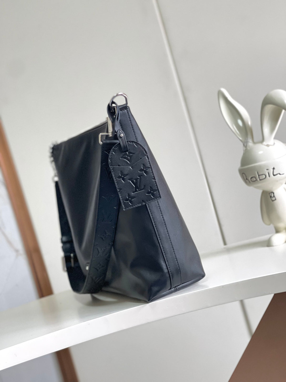 Top-tier Authentic-Grade Quality handbag Size: 48 x 36 x 12 cm