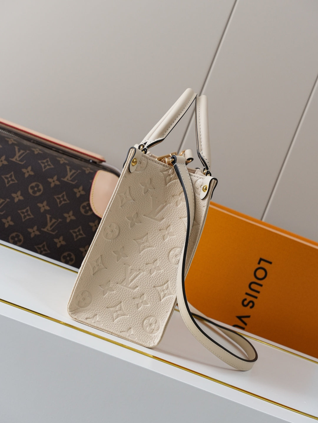 Top-tier Authentic-Grade Quality handbag Size:25.0 x 19.0 x 11.5 cm