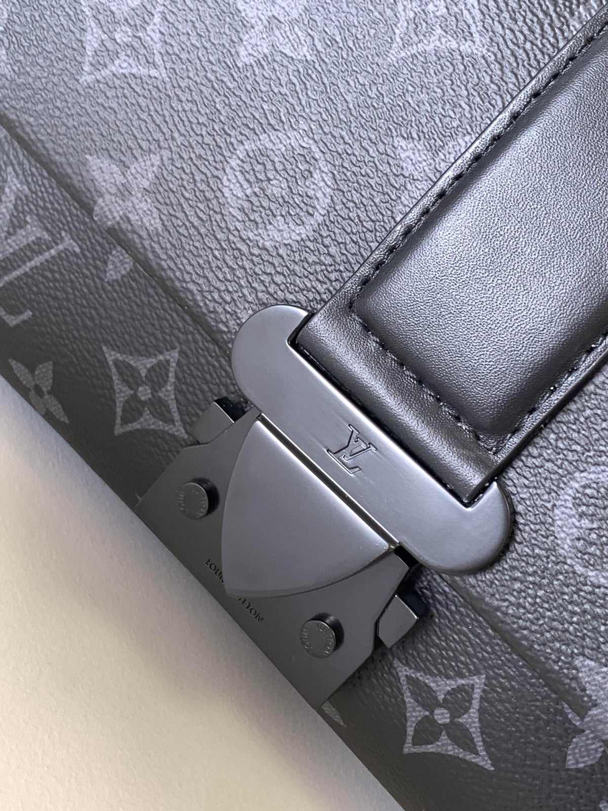 Top-tier Authentic-Grade Quality handbag Size: 28 x 16 x 10 cm
