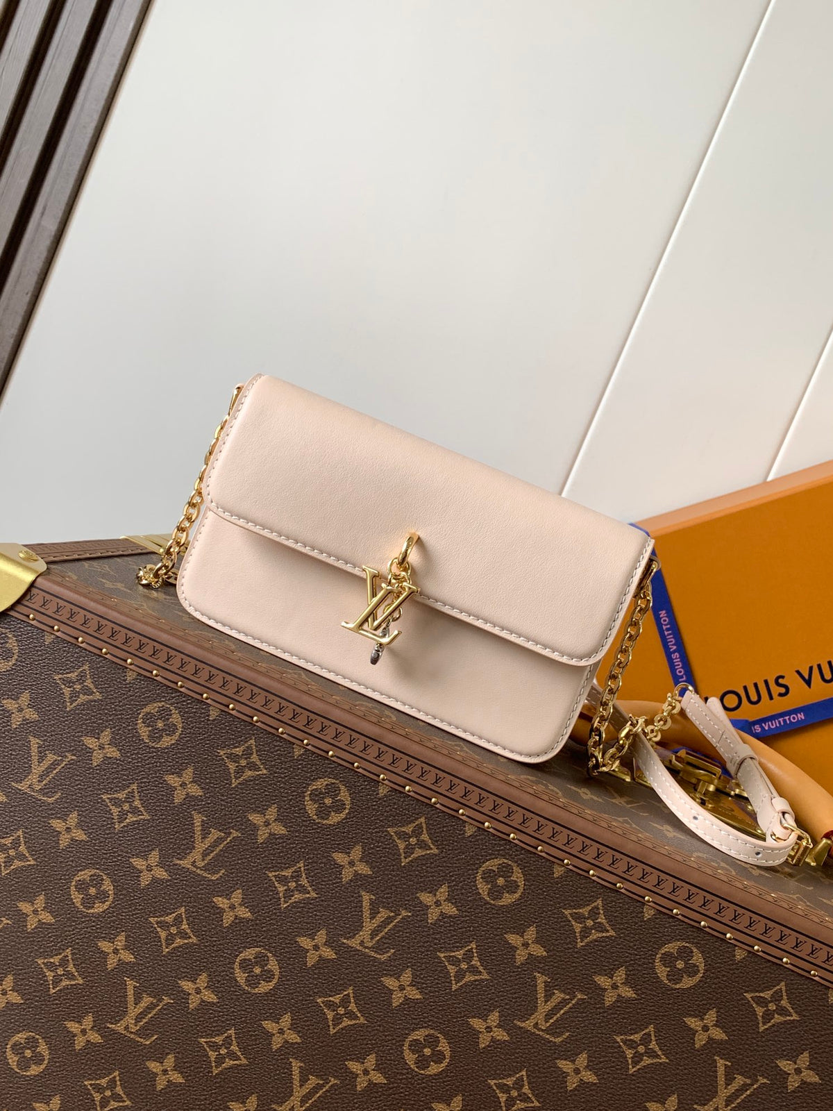 Top-tier Authentic-Grade Quality handbag Size: 11.5 x 4 x 20 cm