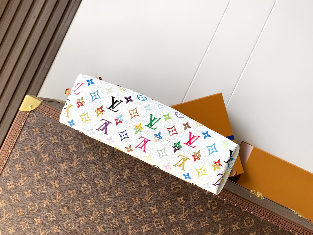 Top-tier Authentic-Grade Quality handbag Size: 36 x 19 x 0.5 cm