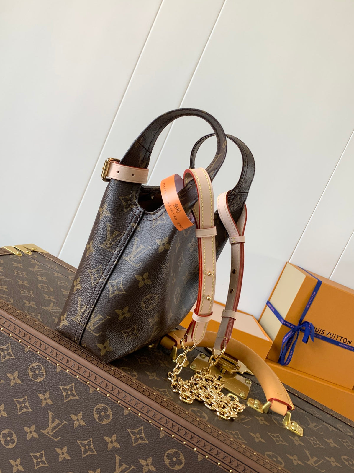 Top-tier Authentic-Grade Quality handbag Size: 17.0 x 17.0 x 7.0 CM