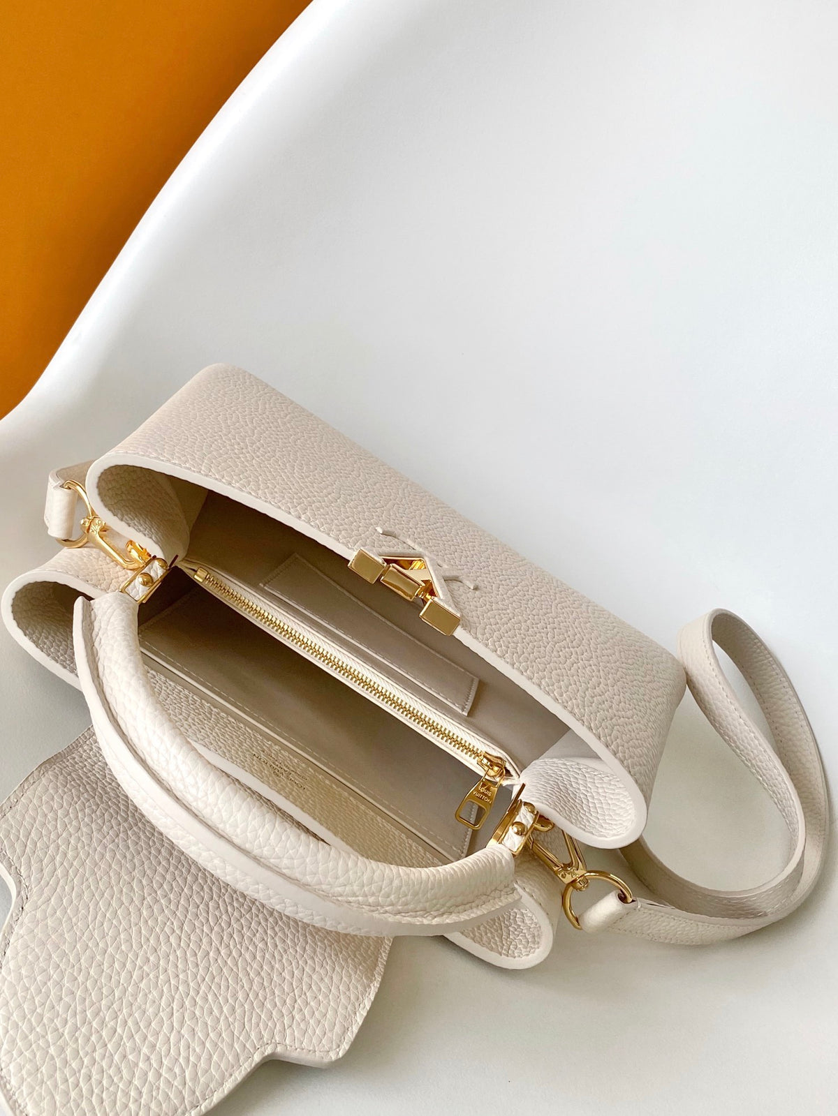 Top-tier Authentic-Grade Quality handbag Size:27.0 x 17.3 x 9.0 cm/21.0 x 13.6 x 8.0 cm