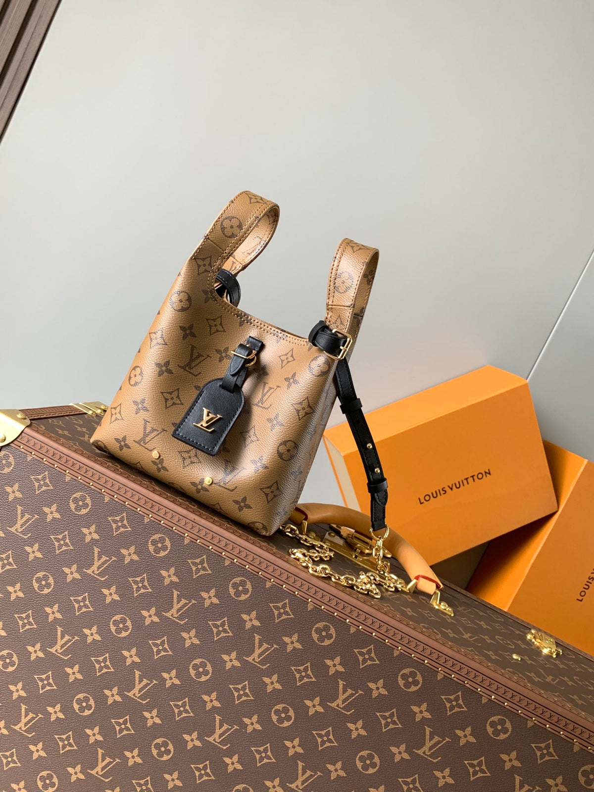 Top-tier Authentic-Grade Quality handbag Size: 17.0 x 17.0 x 7.0 CM