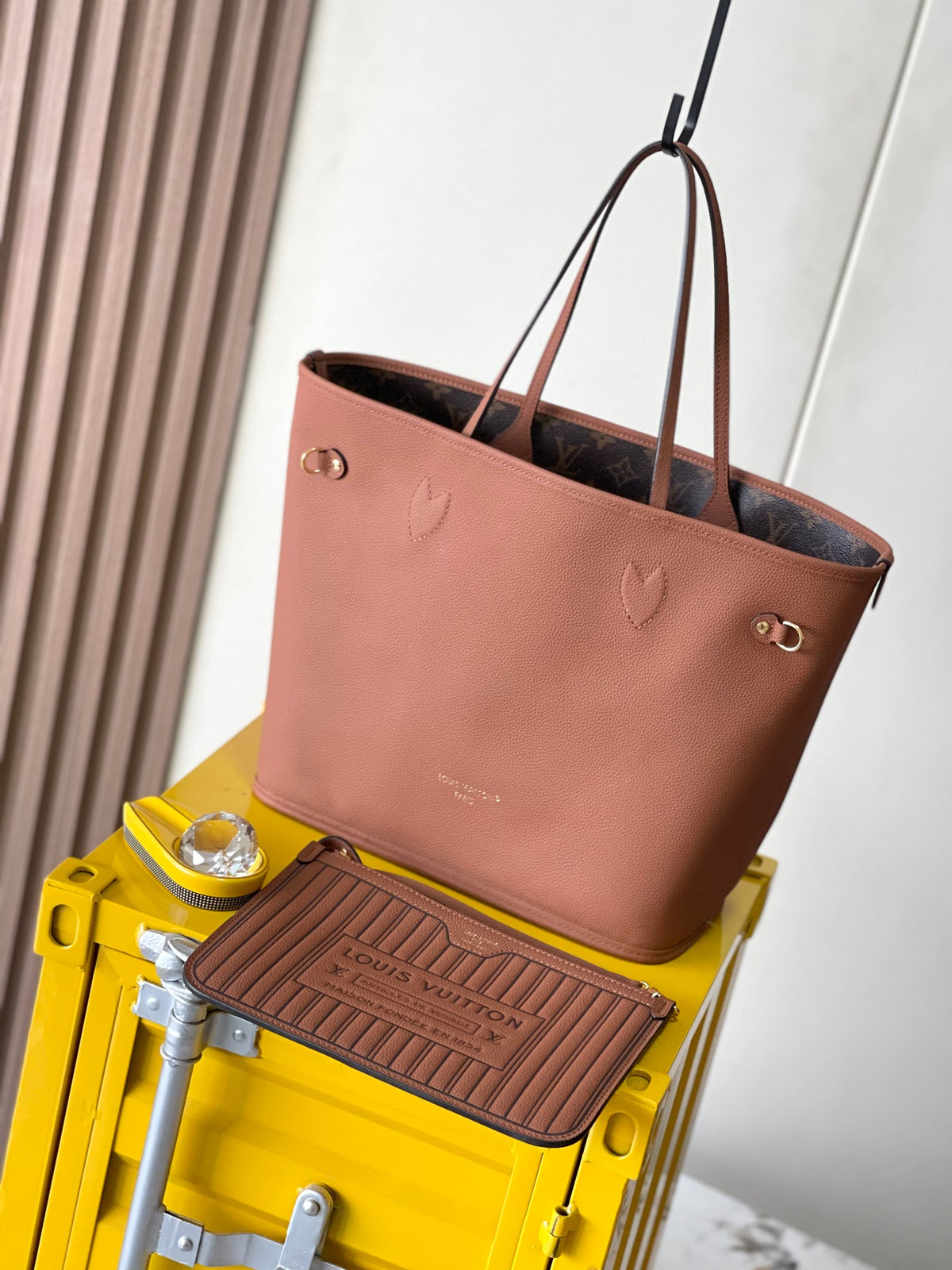 Top-tier Authentic-Grade Quality handbag Size: 31 x 28 x 14 cm