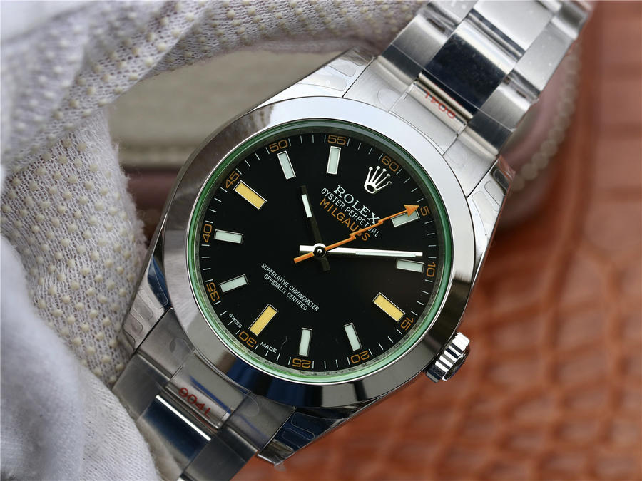 Replica Automatic Watch for Men 40mm MILGAUSS Black Dial