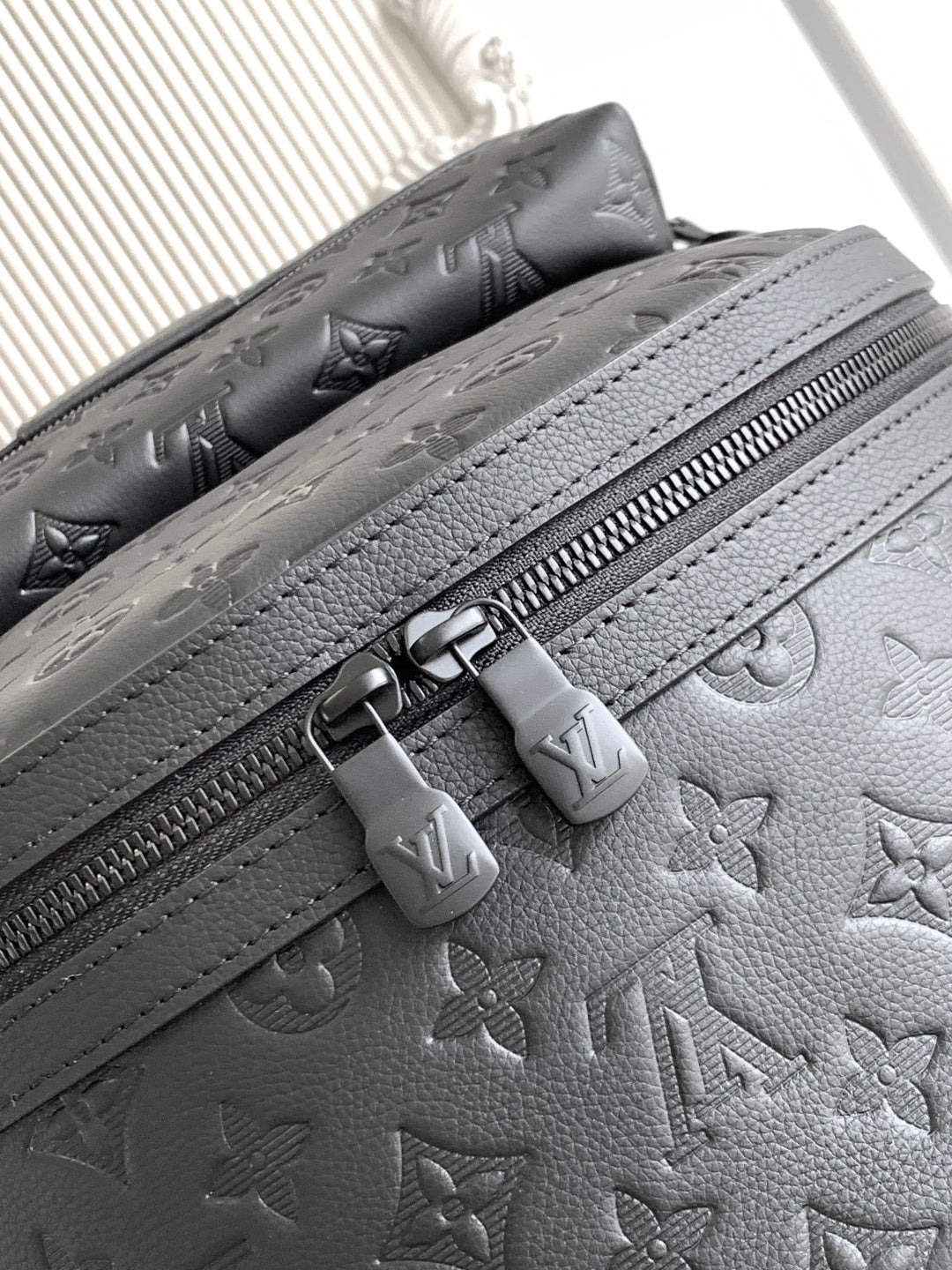Top-tier Authentic-Grade Quality Black handbag Size: 𝟐𝟗.𝟎 𝐱 𝟑𝟖.𝟎 𝐱 𝟐𝟎.𝟎 cm