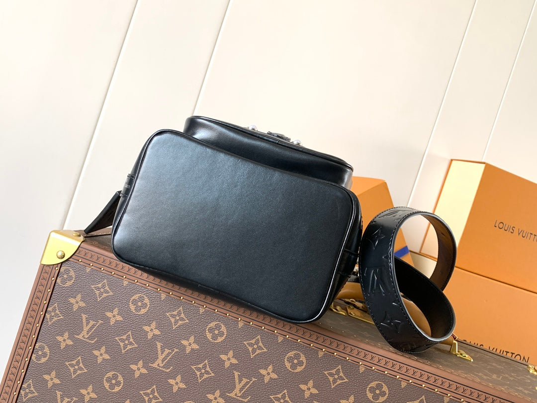 Top-tier Authentic-Grade Quality handbag Size: 24 x 16 x 22 cm