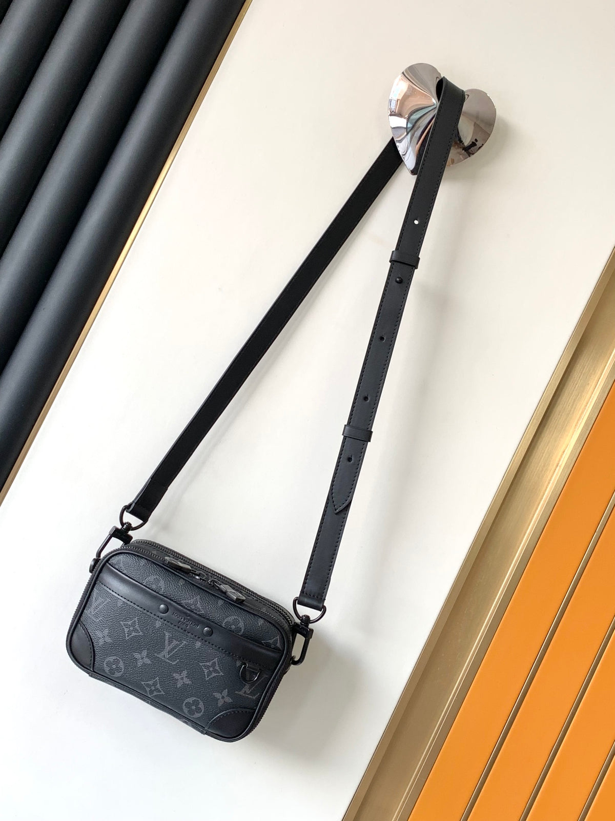 Top-tier Authentic-Grade Quality handbag Size: 11 x 18.5 x 6.5 cm