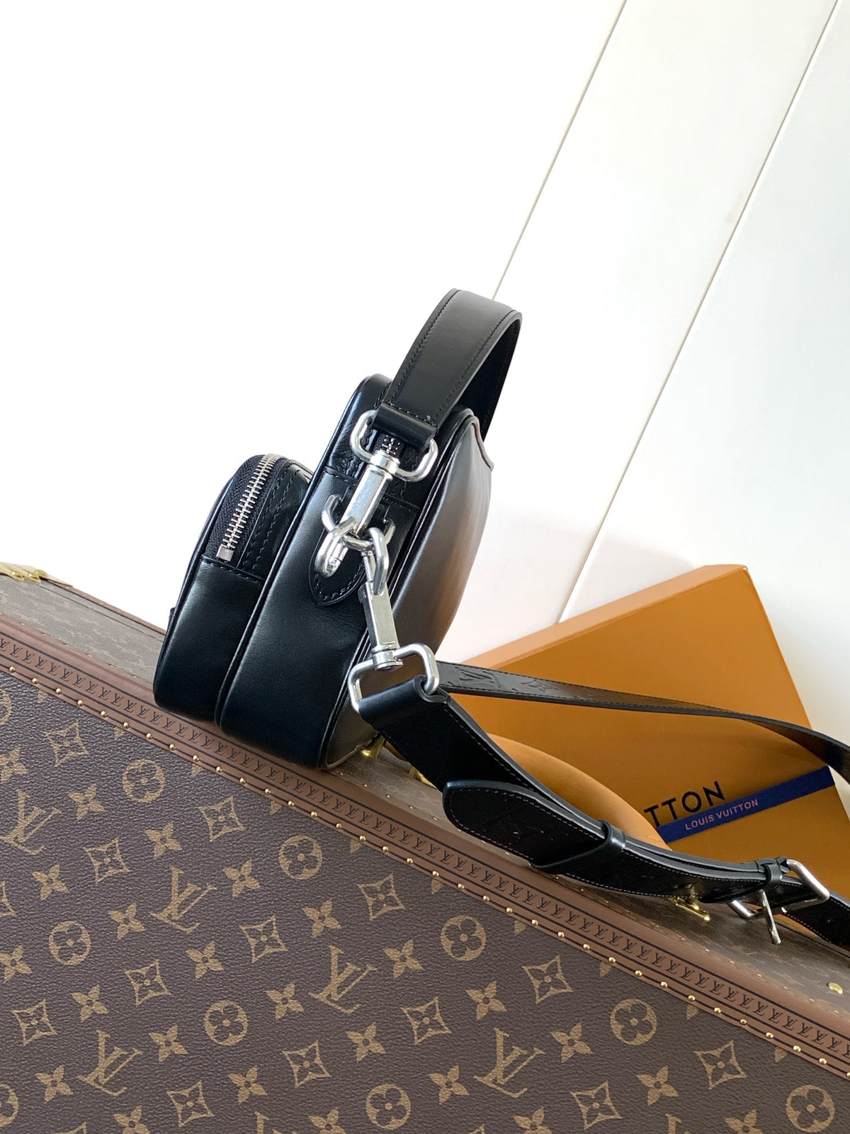 Top-tier Authentic-Grade Quality handbag Size: 25.0 x 17.5 x 11.0 cm