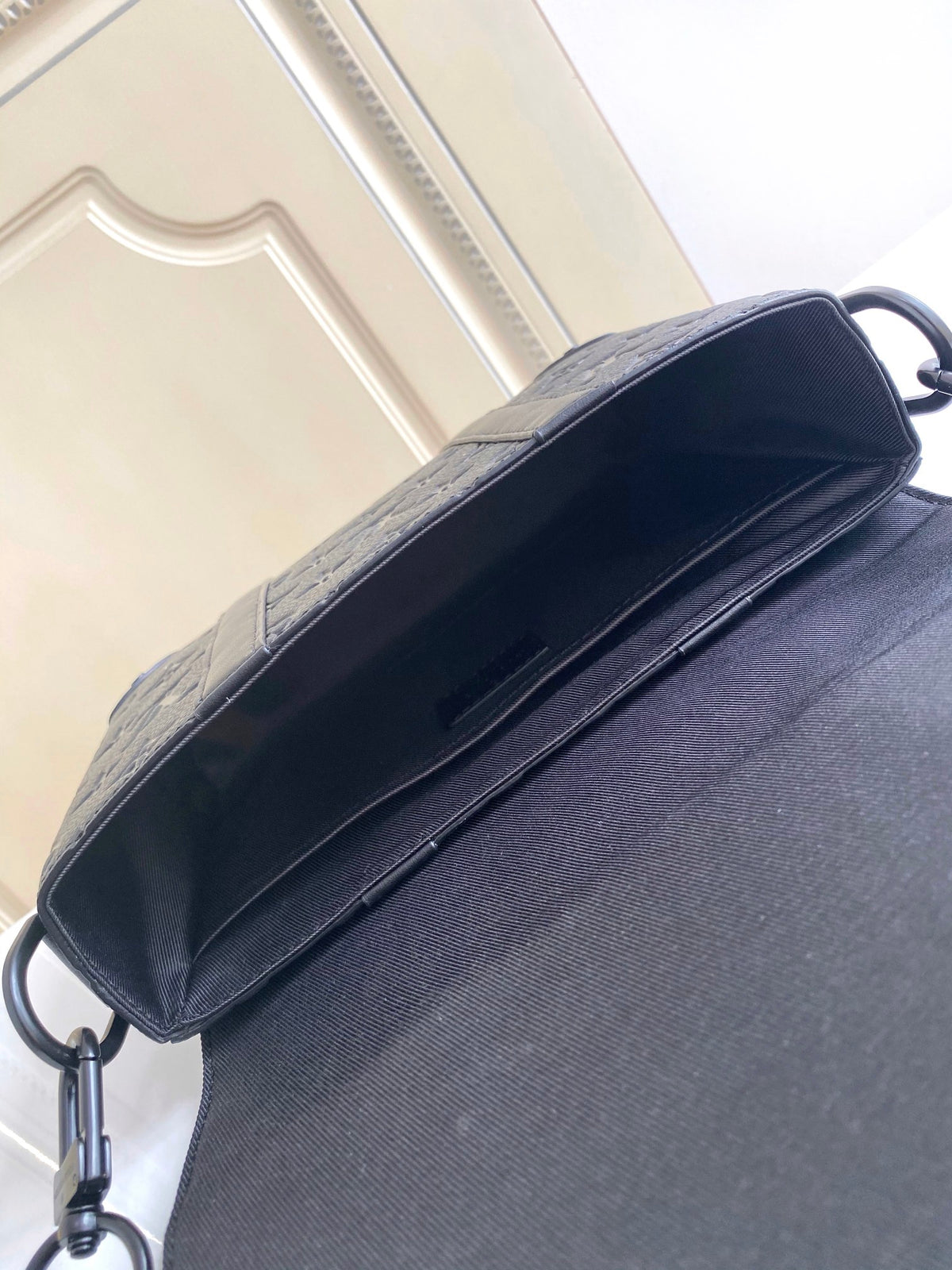 Top-tier Authentic-Grade Quality handbag Size: 24 x 18 x 5.5 cm