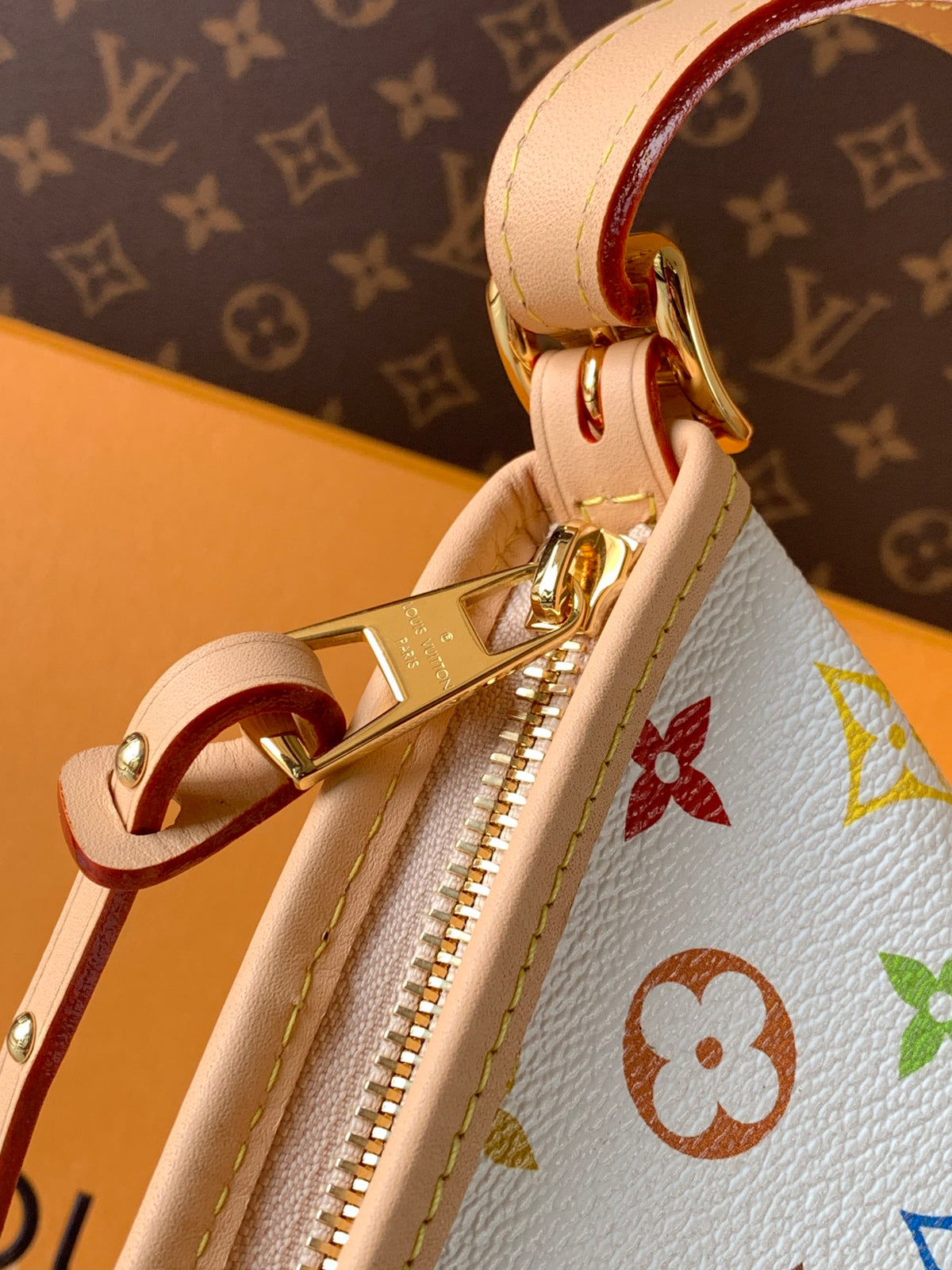 Top-tier Authentic-Grade Quality handbag Size: 36 x 19 x 0.5 cm