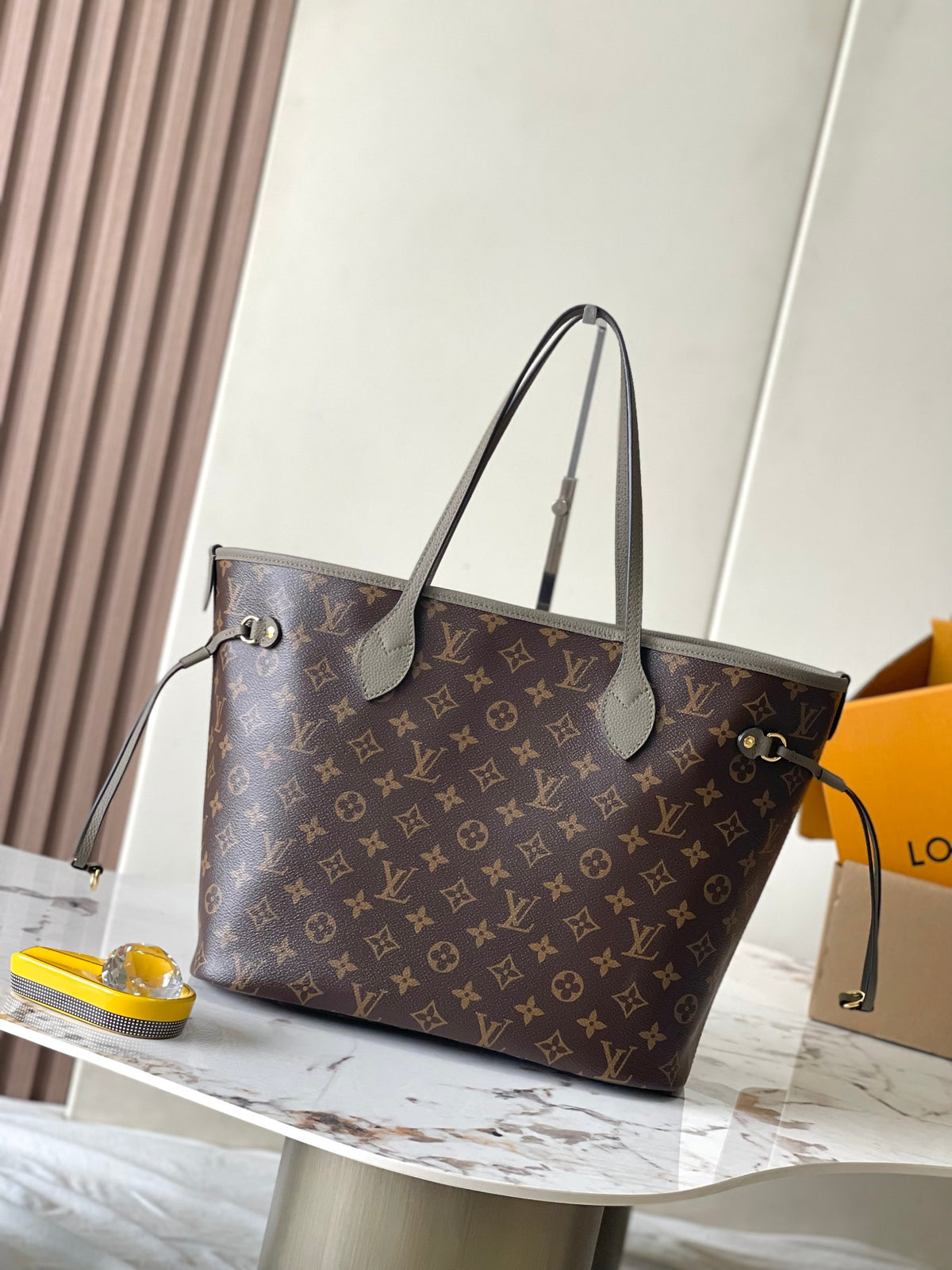 Top-tier Authentic-Grade Quality handbag Size: 31 x 28 x 14 cm