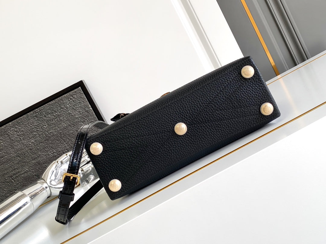 Top-tier Authentic-Grade Quality handbag Size:27×18×9cm
