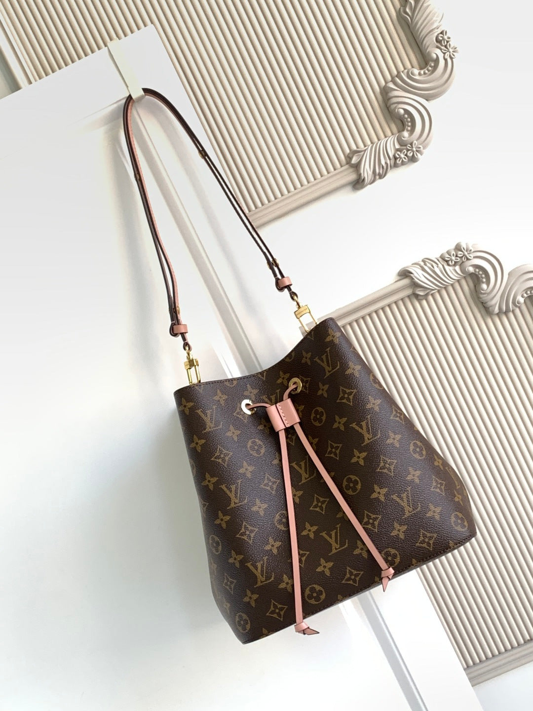 Top-tier Authentic-Grade Quality handbag Size: 26.0 x 26.0 x 17.5 cm