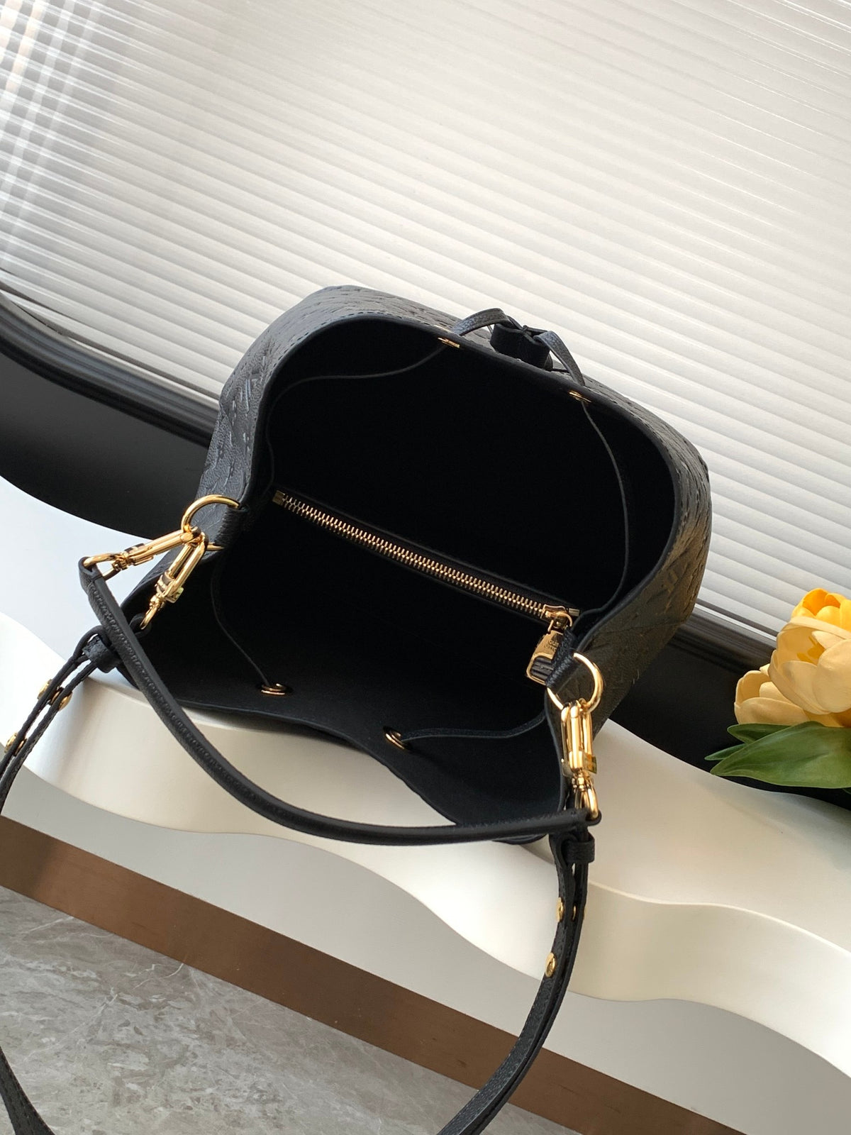 Top-tier Authentic-Grade Quality handbag Size: 26.0 x 26.0 x 17.5 cm
