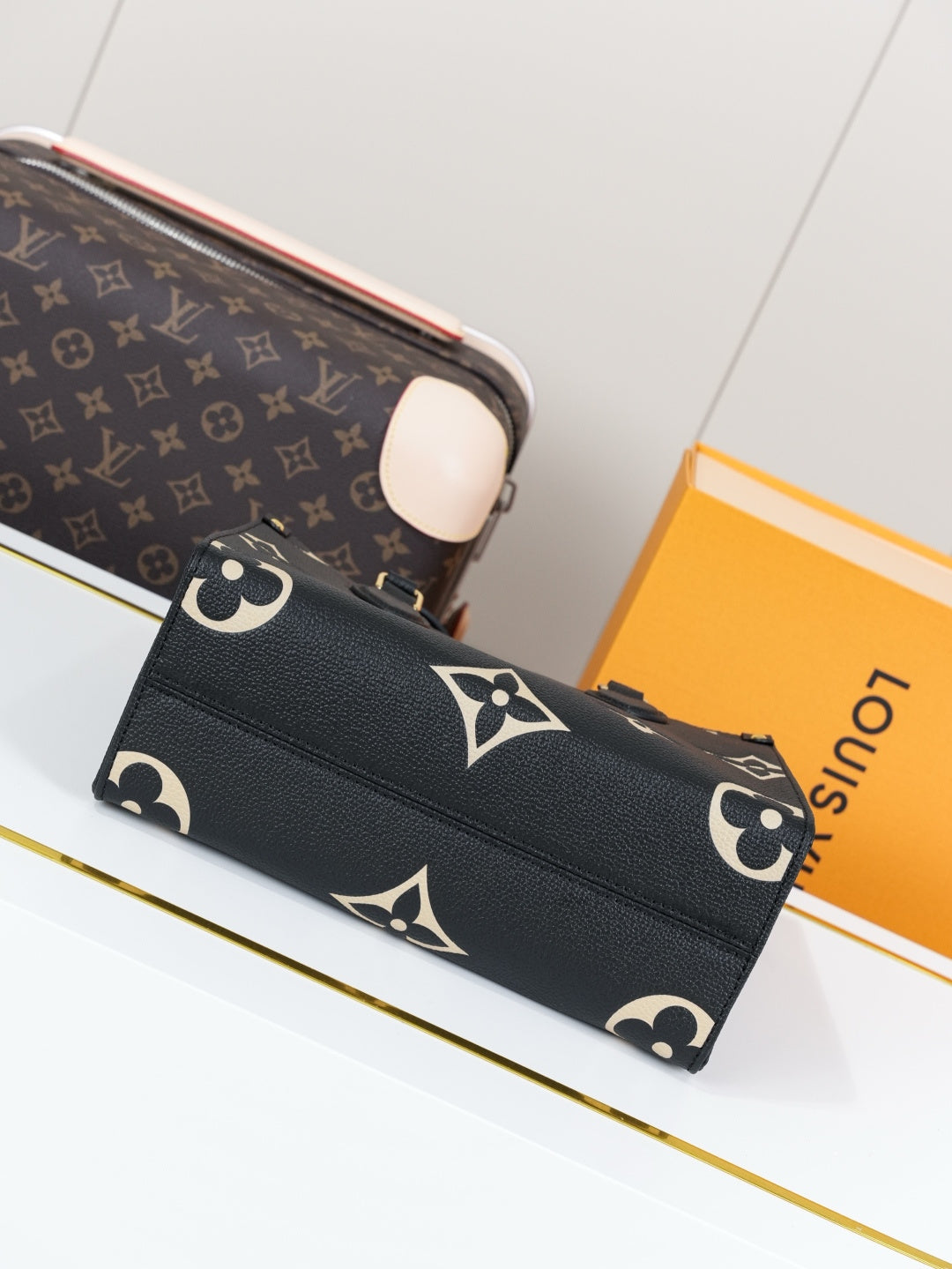 Top-tier Authentic-Grade Quality handbag Size:25.0 x 19.0 x 11.5 cm