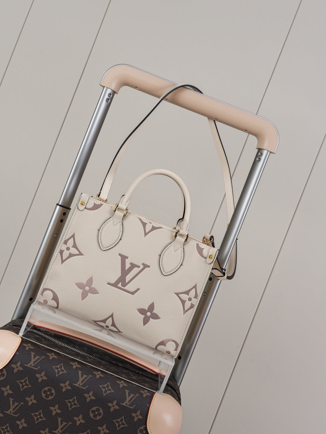 Top-tier Authentic-Grade Quality handbag Size:25.0 x 19.0 x 11.5 cm