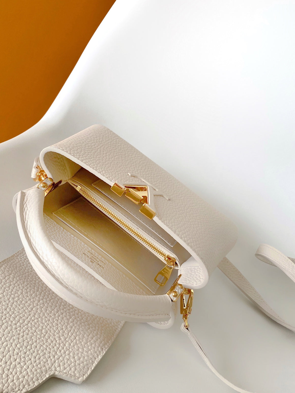 Top-tier Authentic-Grade Quality handbag Size:27.0 x 17.3 x 9.0 cm/21.0 x 13.6 x 8.0 cm