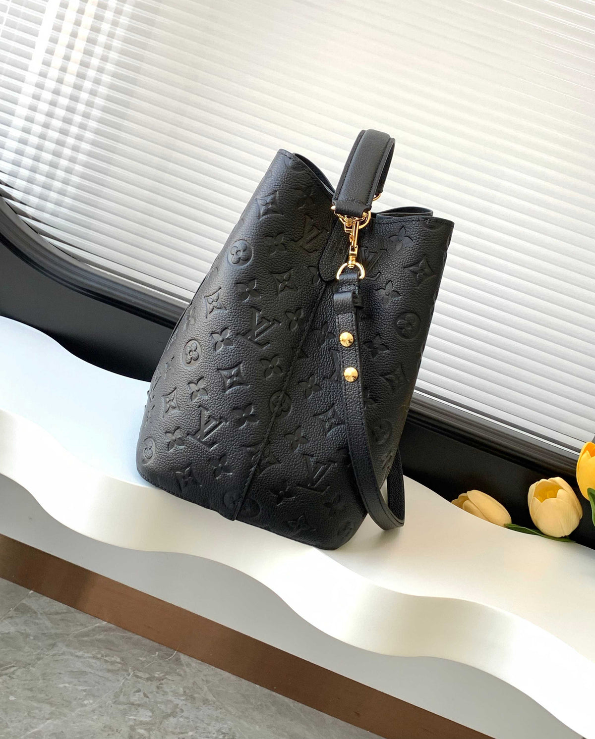 Top-tier Authentic-Grade Quality handbag Size: 26.0 x 26.0 x 17.5 cm