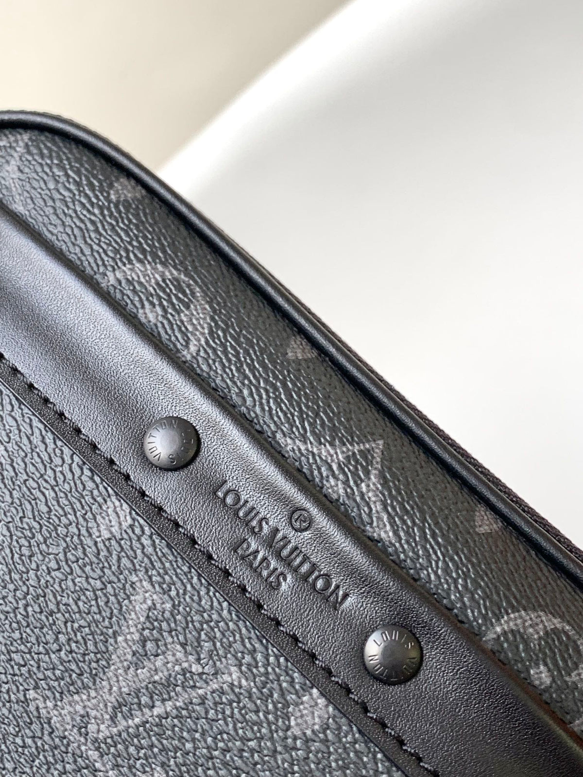 Top-tier Authentic-Grade Quality handbag Size: 11 x 18.5 x 6.5 cm