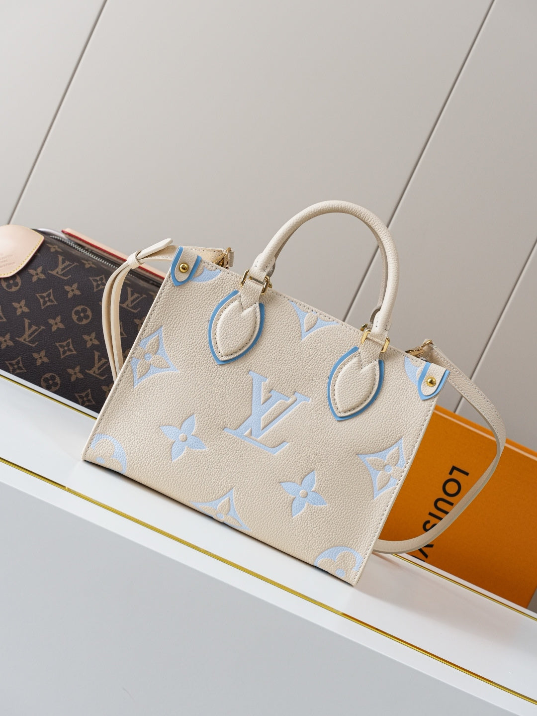 Top-tier Authentic-Grade Quality handbag Size:25.0 x 19.0 x 11.5 cm