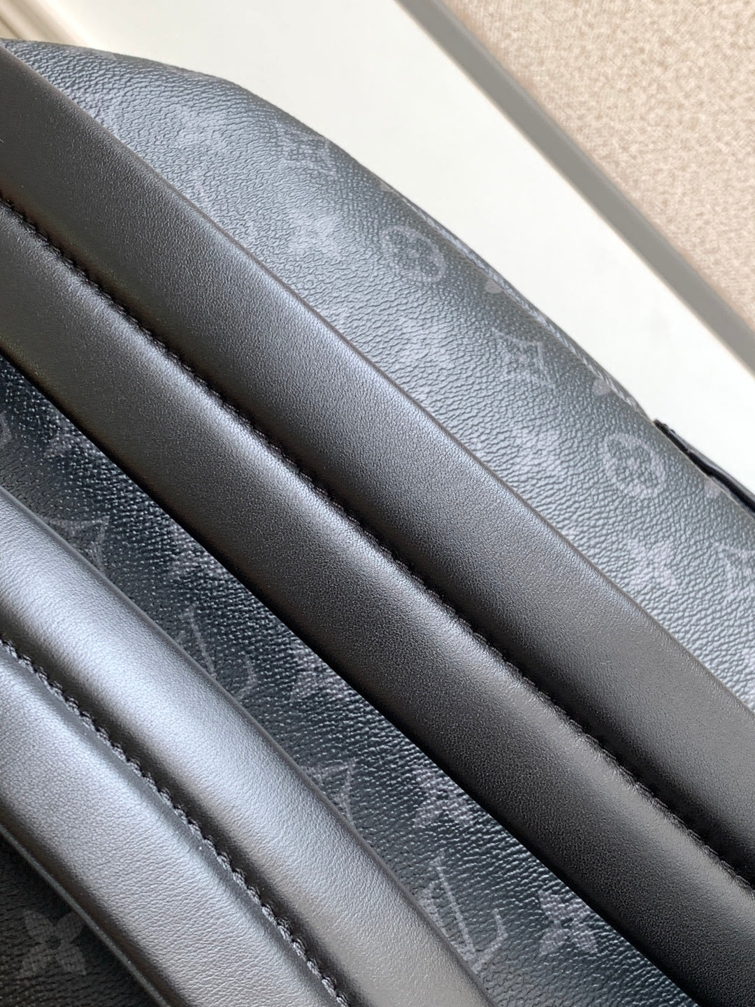 Top-tier Authentic-Grade Quality Black handbag Size: 𝟐𝟗.𝟎 𝐱 𝟑𝟖.𝟎 𝐱 𝟐𝟎.𝟎 cm
