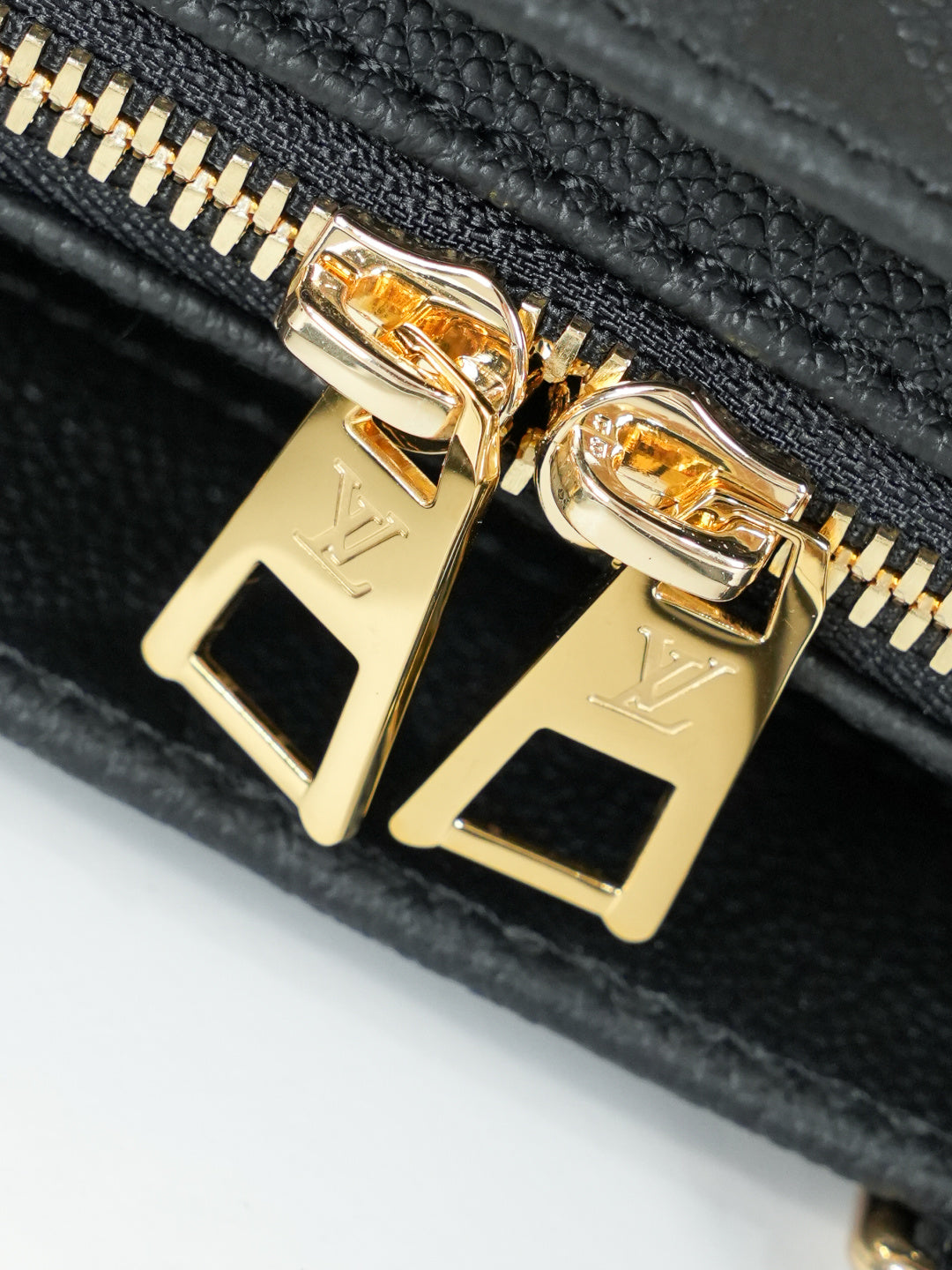 Top-tier Authentic-Grade Quality handbag Size:25.0 x 13.0 x 10.0 cm