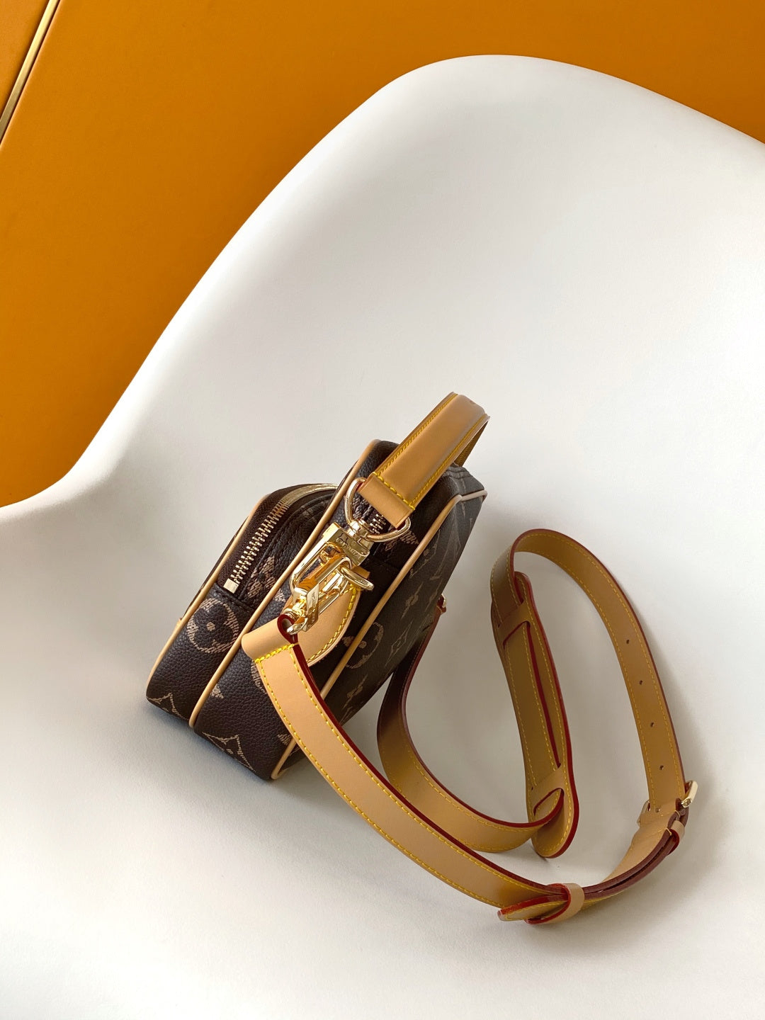 Top-tier Authentic-Grade Quality handbag Size: 25.0 x 17.5 x 11.0 cm