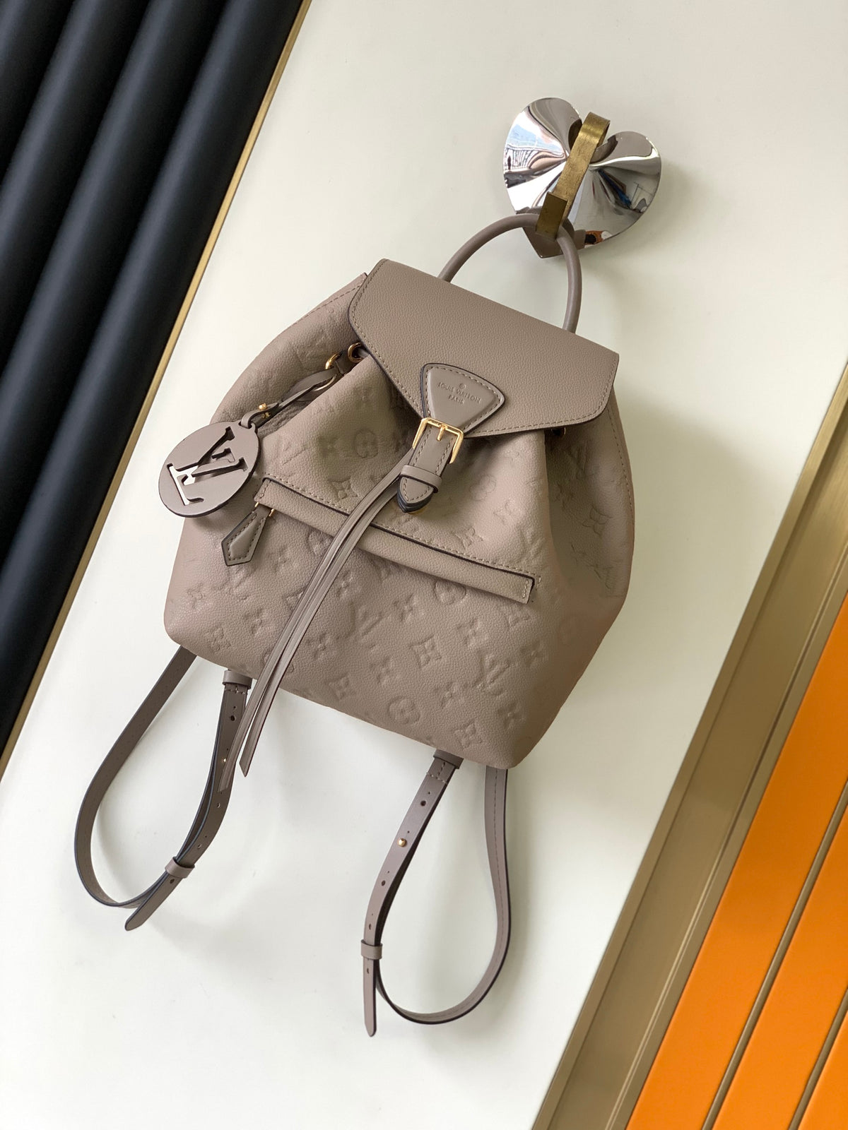 Top-tier Authentic-Grade Quality handbag Size: 27.5 x 33.0 x 14.0cm