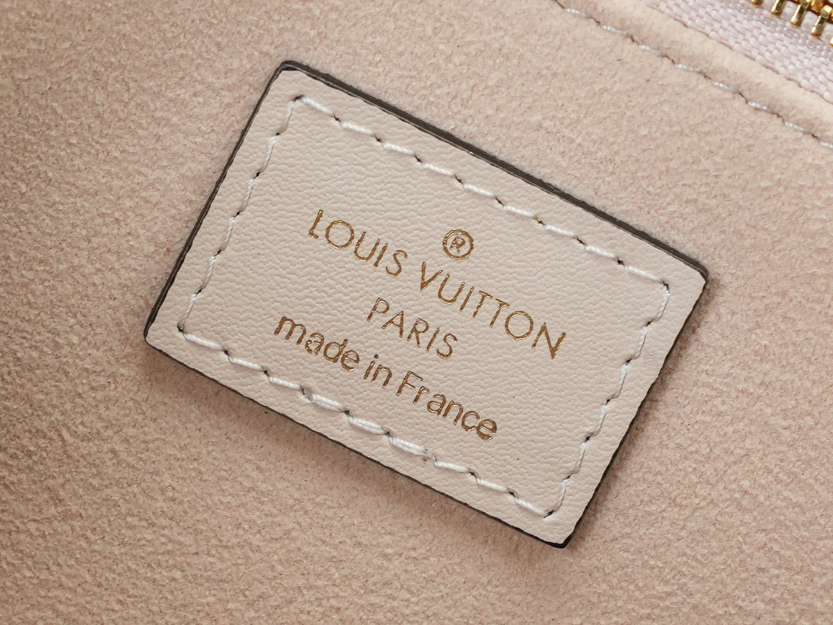 Top-tier Authentic-Grade Quality handbag Size:25.0 x 19.0 x 11.5 cm