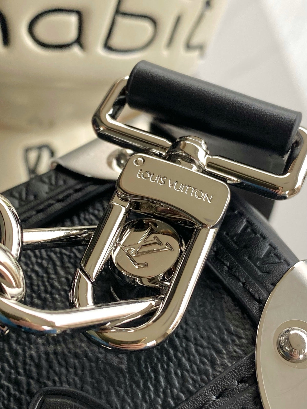 Top-tier Authentic-Grade Quality handbag Size: 15 x 7 x 28 cm