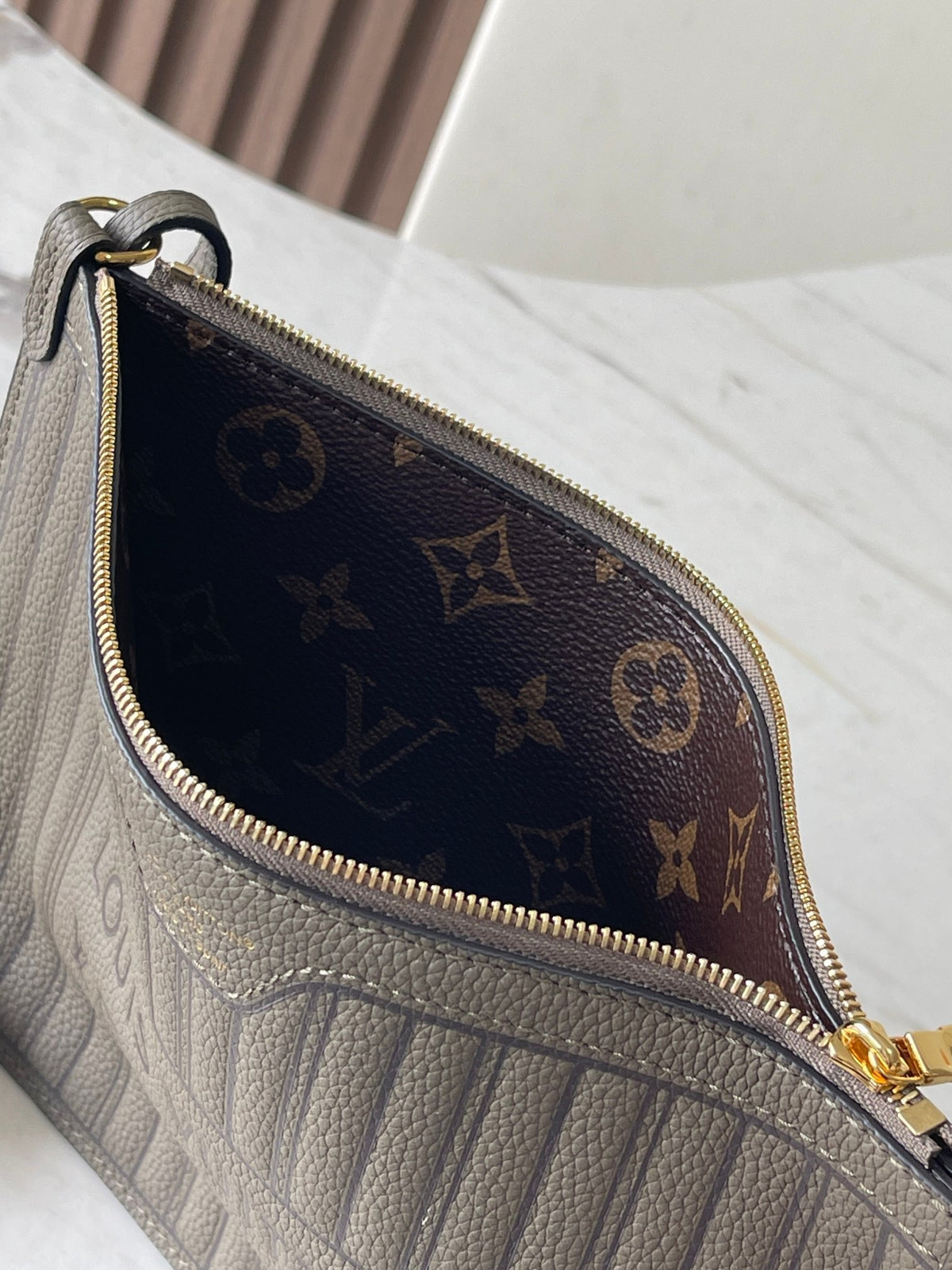Top-tier Authentic-Grade Quality handbag Size: 31 x 28 x 14 cm