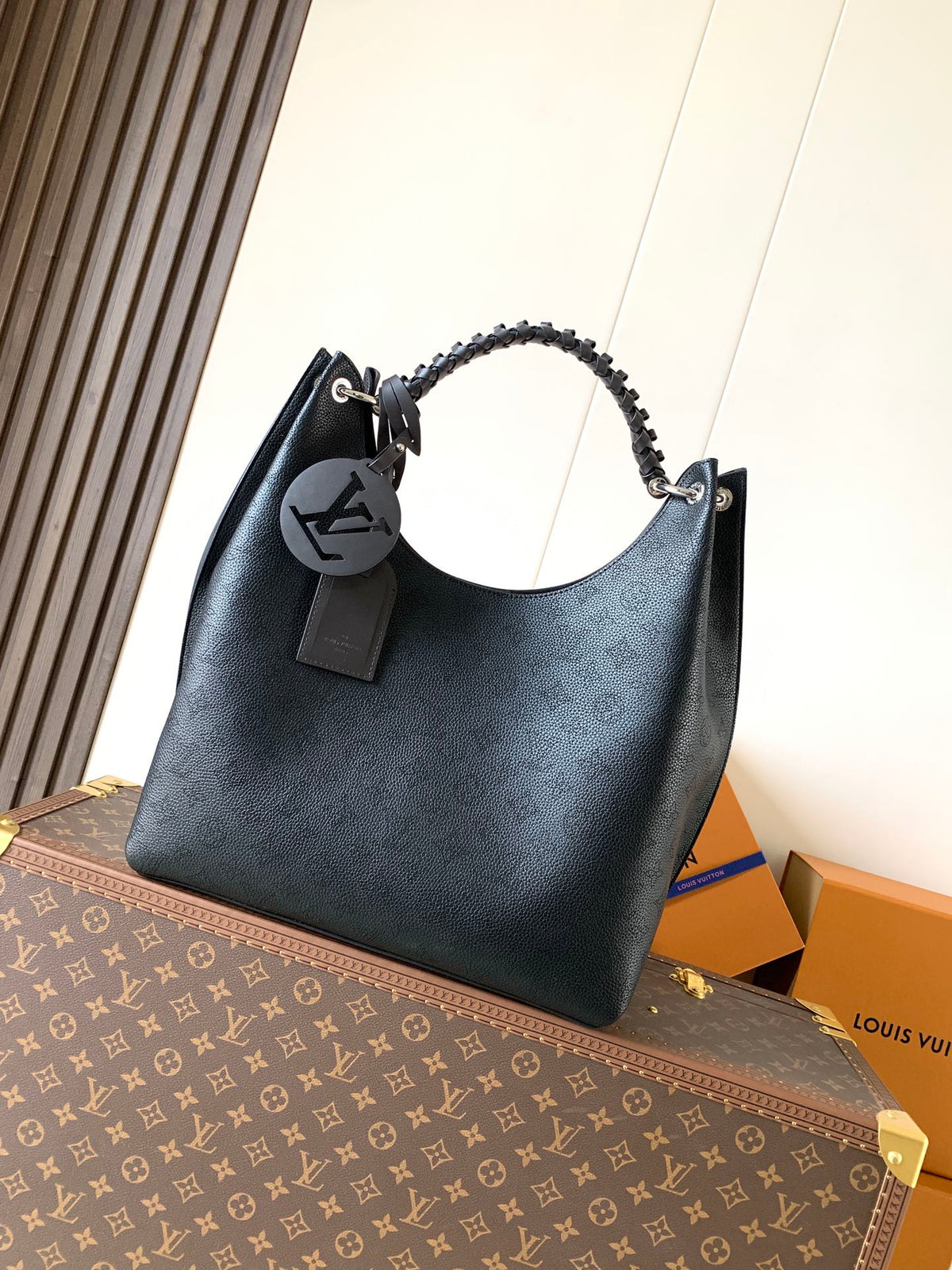 Top-tier Authentic-Grade Quality Sac Carmel Bag  M52950 Black Size：40 x 17 x 35 cm