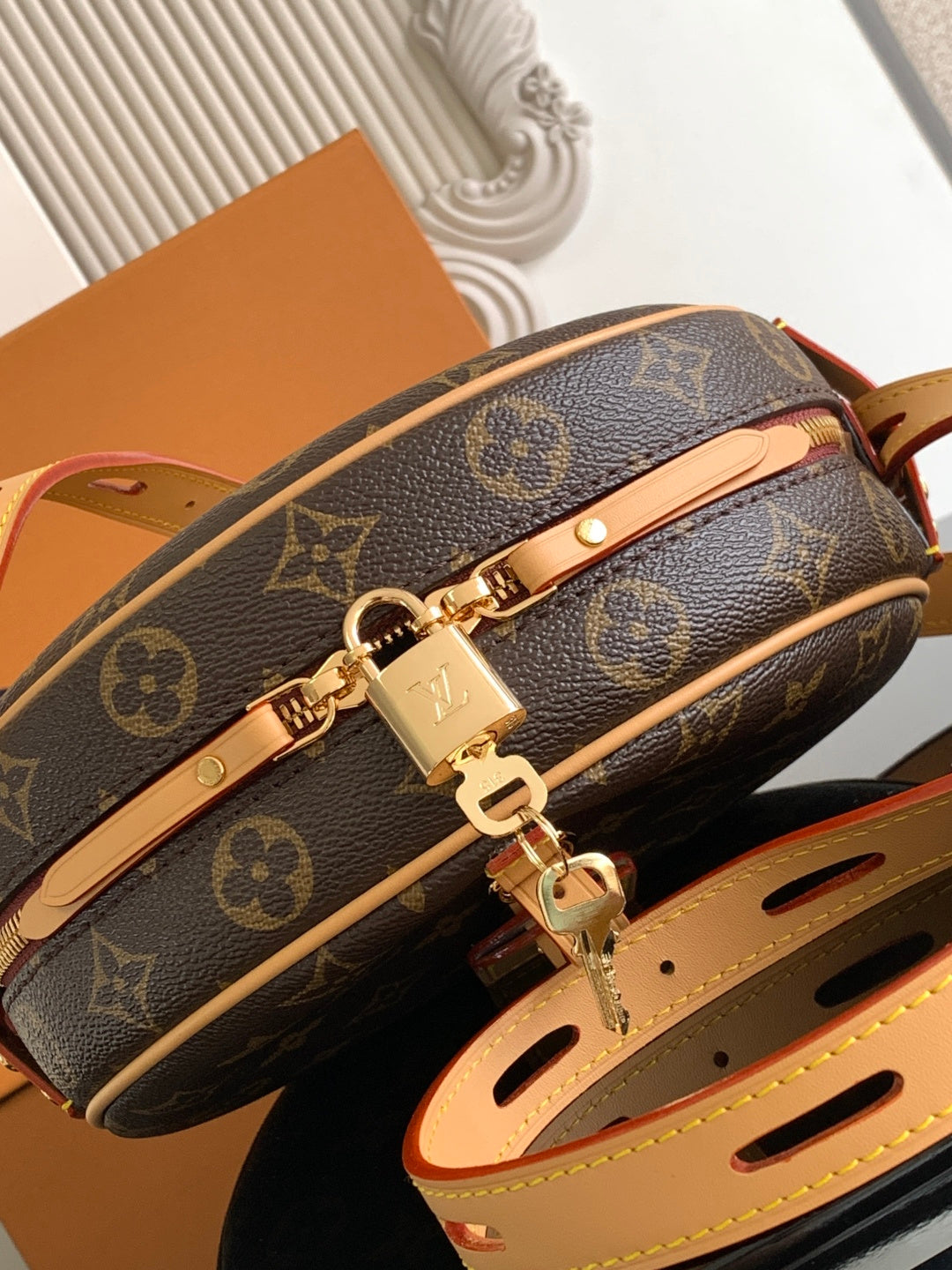 Top-tier Authentic-Grade Quality handbag  Size: 20.0 x 22.5 x 8.0 cm